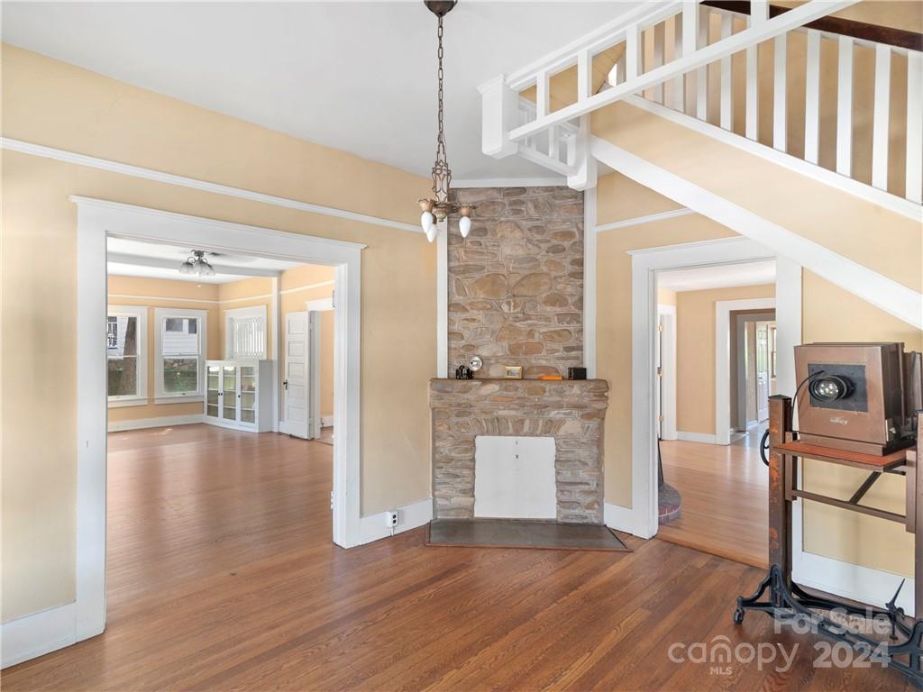 99 Walnut Street Property Photo 8