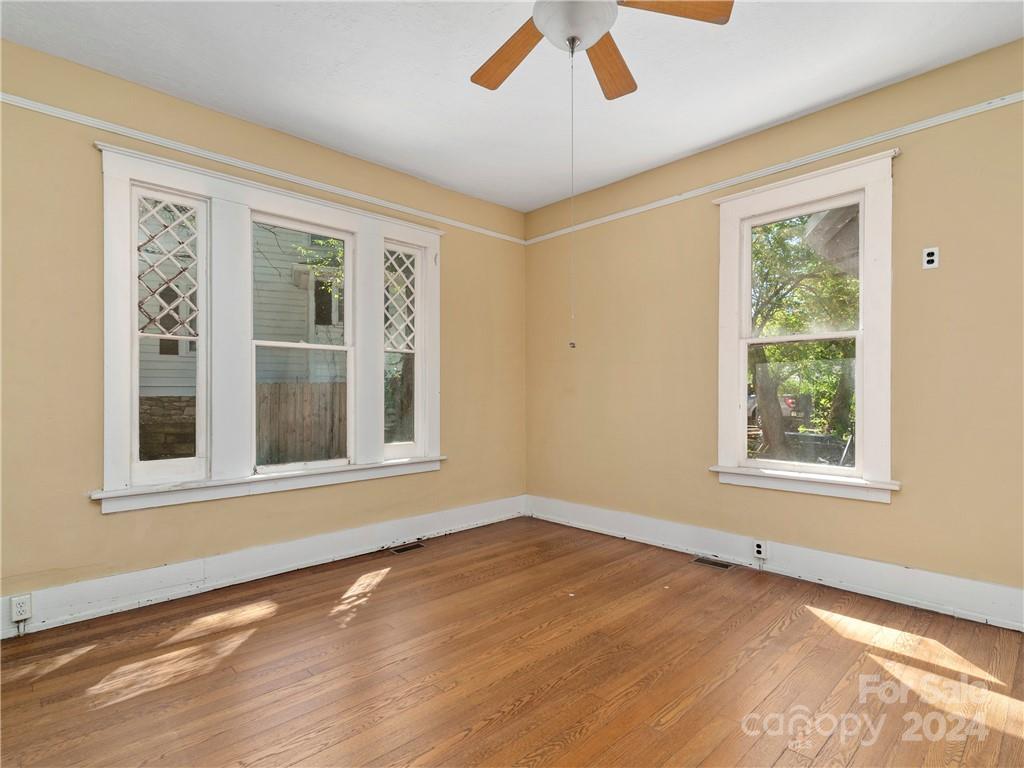 99 Walnut Street Property Photo 10