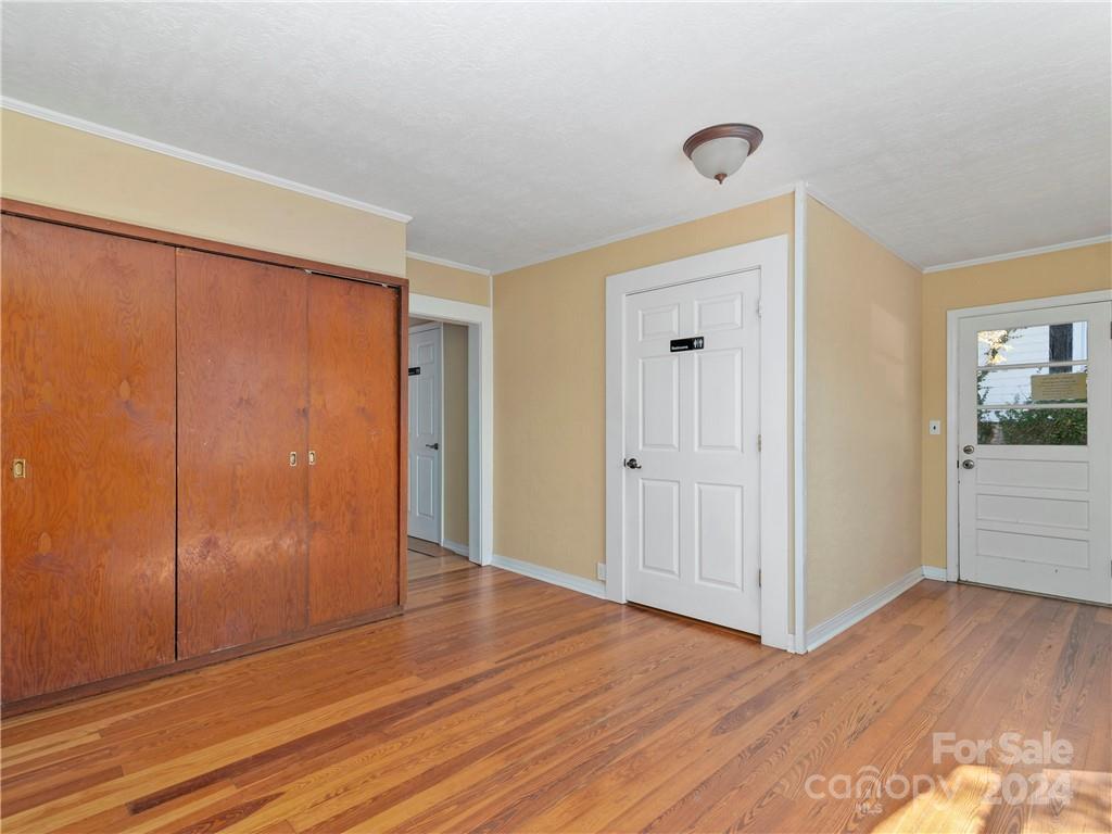 99 Walnut Street Property Photo 11