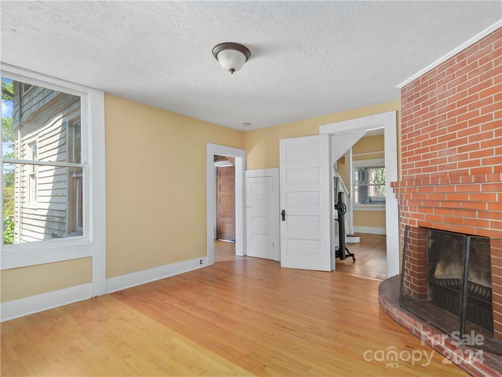 99 Walnut Street Property Photo 15