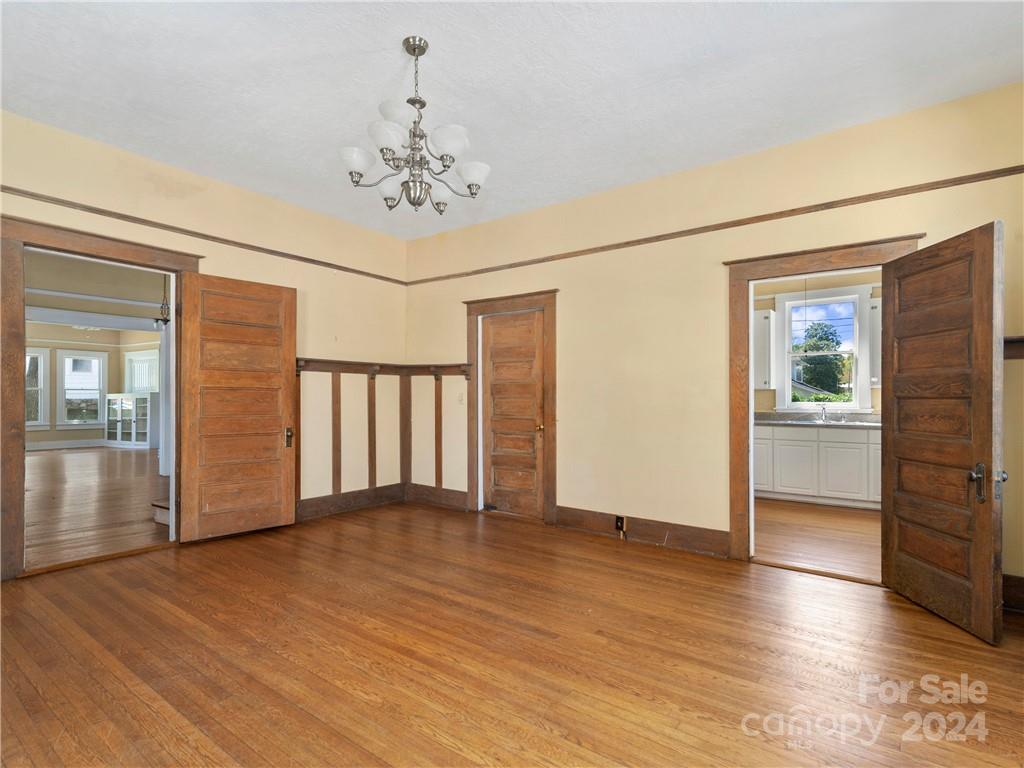 99 Walnut Street Property Photo 18