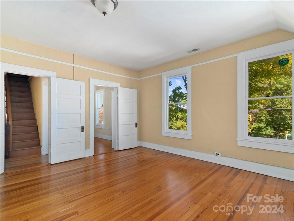 99 Walnut Street Property Photo 20