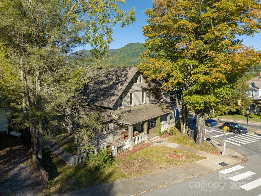 99 Walnut Street Property Photo 36
