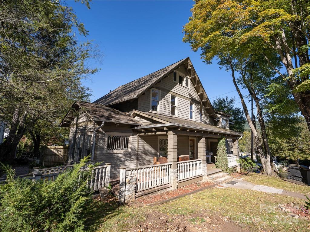 99 Walnut Street Property Photo 38