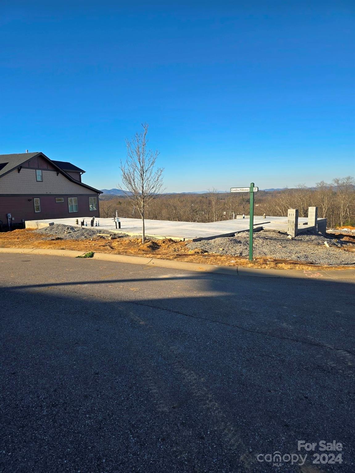 178 Waightstill Drive Property Photo 3