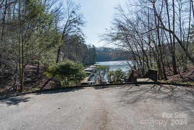 23 Mountain Parkway Property Photo 8