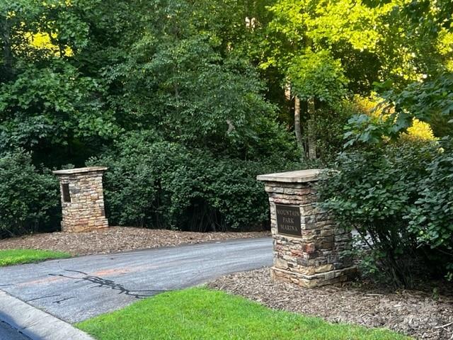 23 Mountain Parkway Property Photo 10