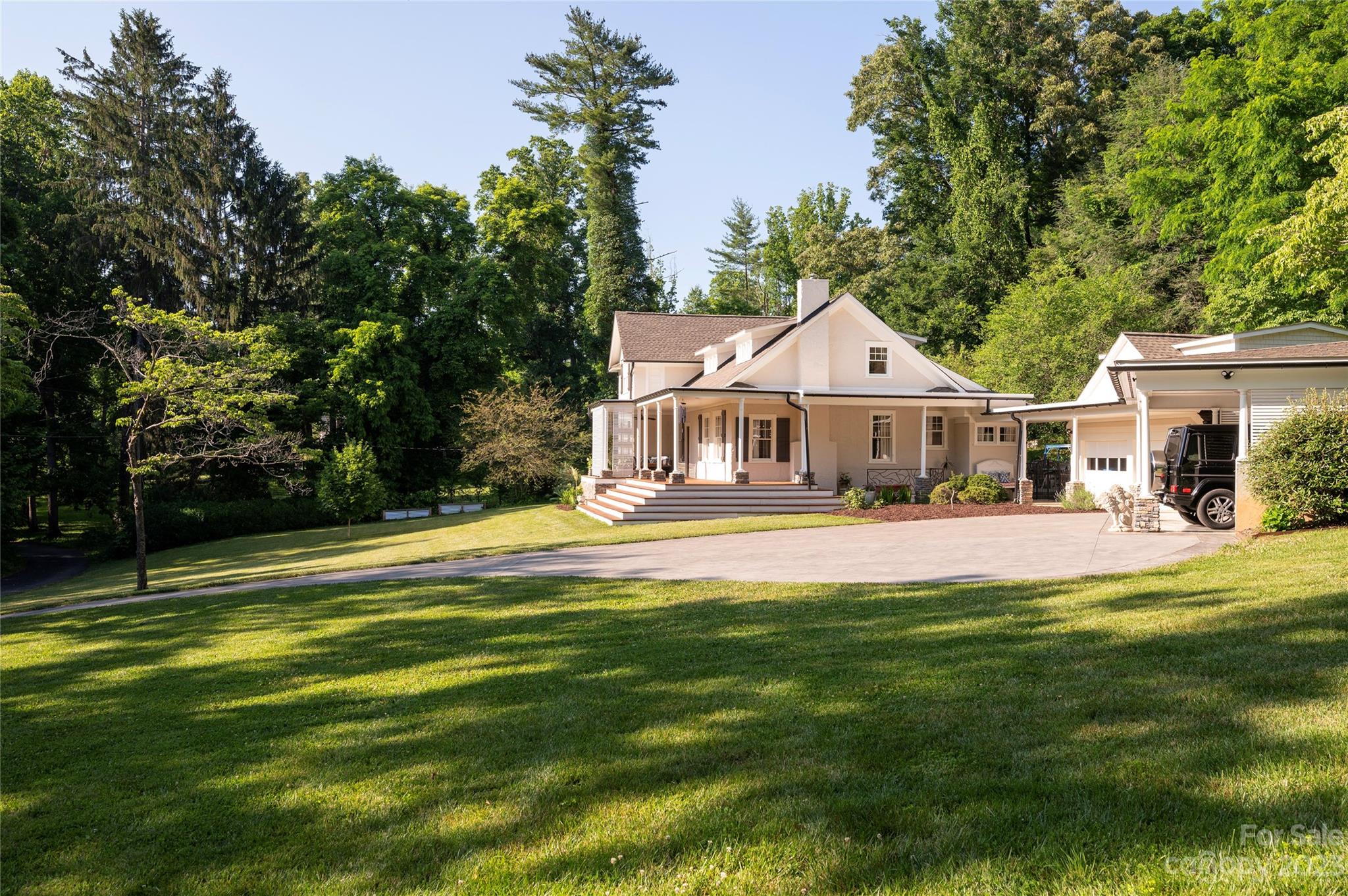 111 Rathfarnham Circle Property Photo 2
