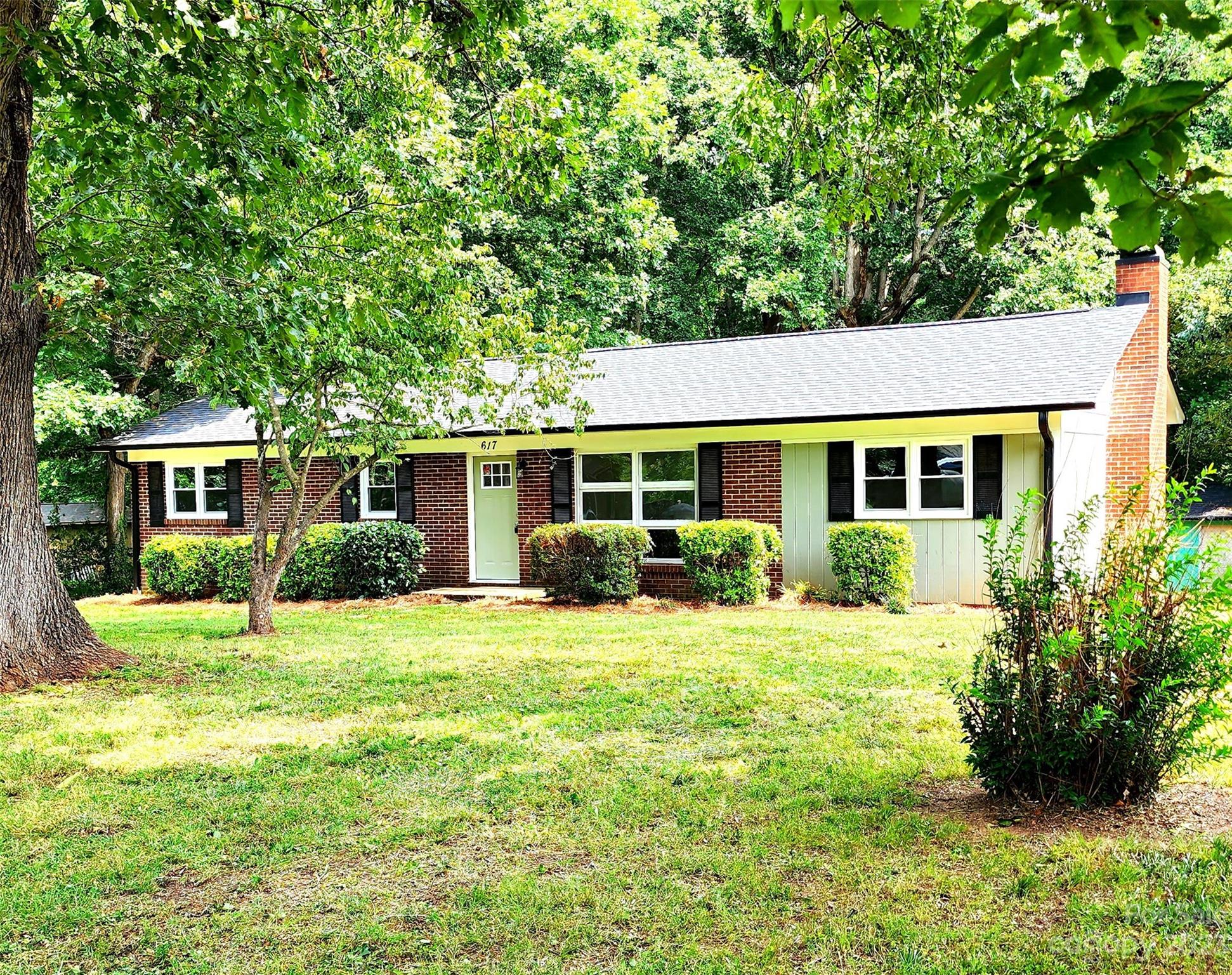 617 Summerow Road Property Photo