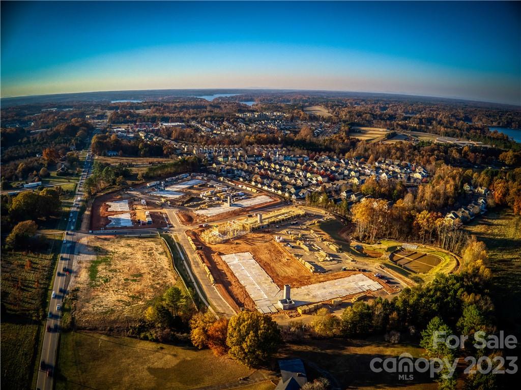 760 River Highway Property Photo 31