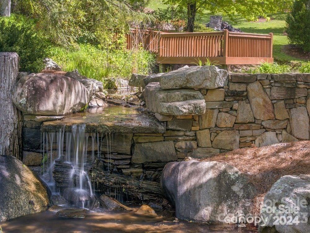 105 Crossvine Trail Property Photo 11