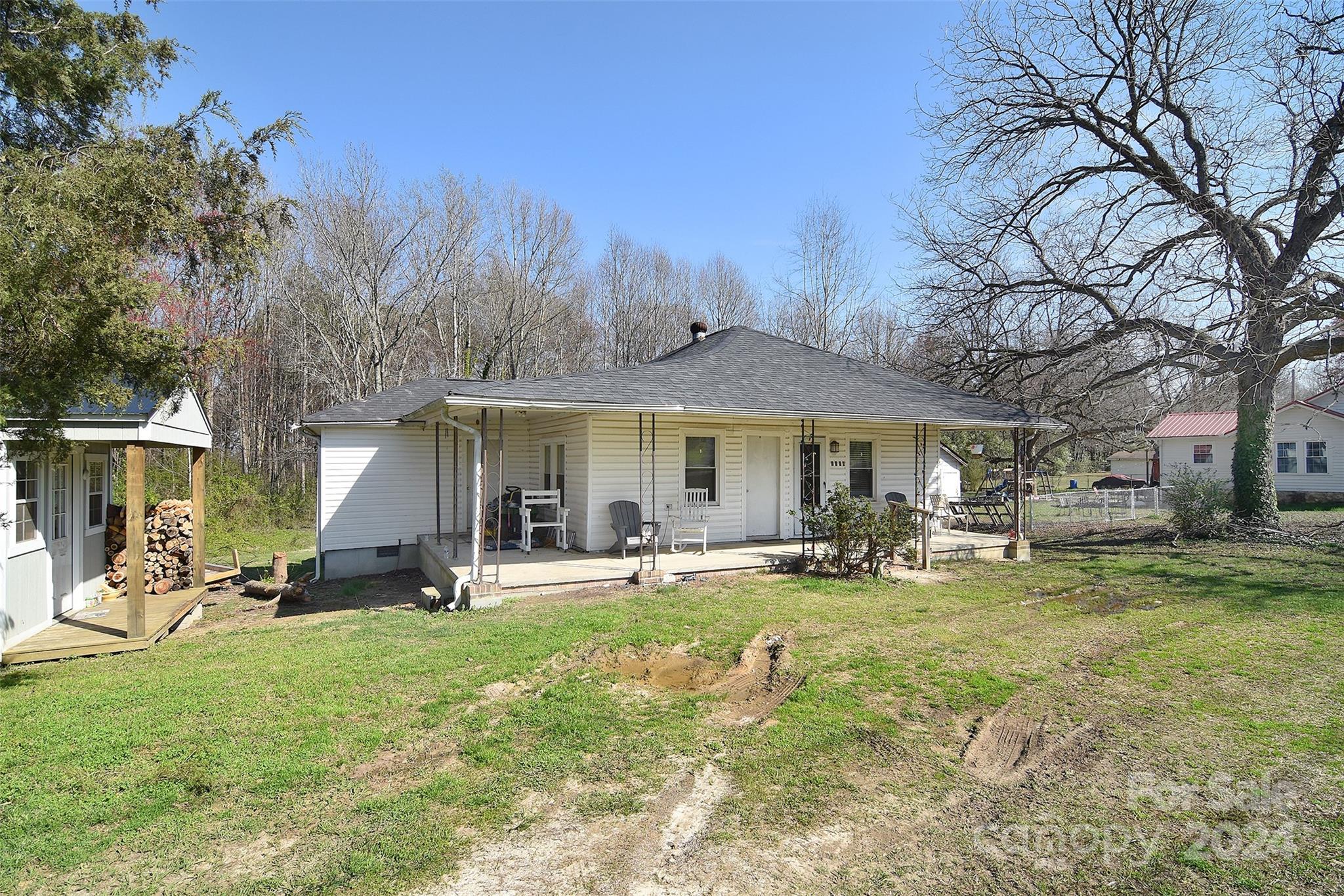 1118 Tryon Courthouse Road Property Photo