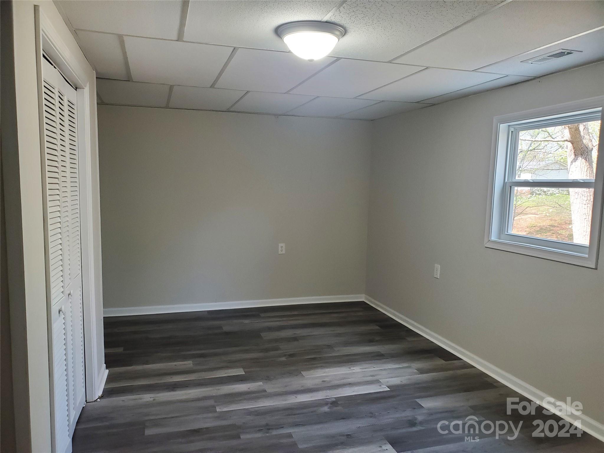 230 Ellen Street Property Photo 12