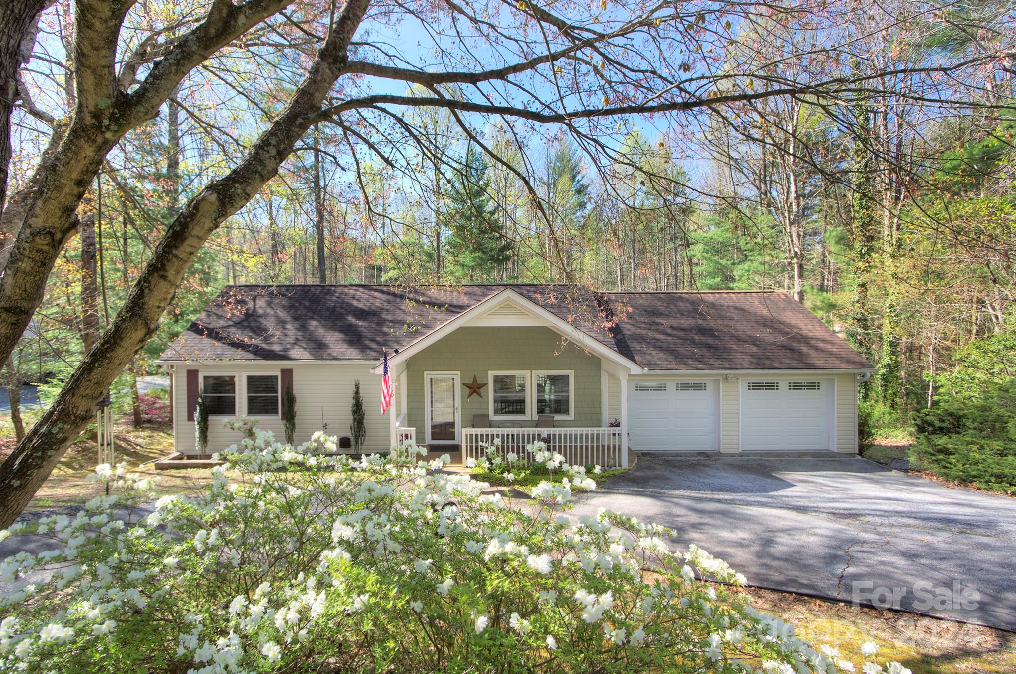 140 Cinnamon Way Property Photo 1