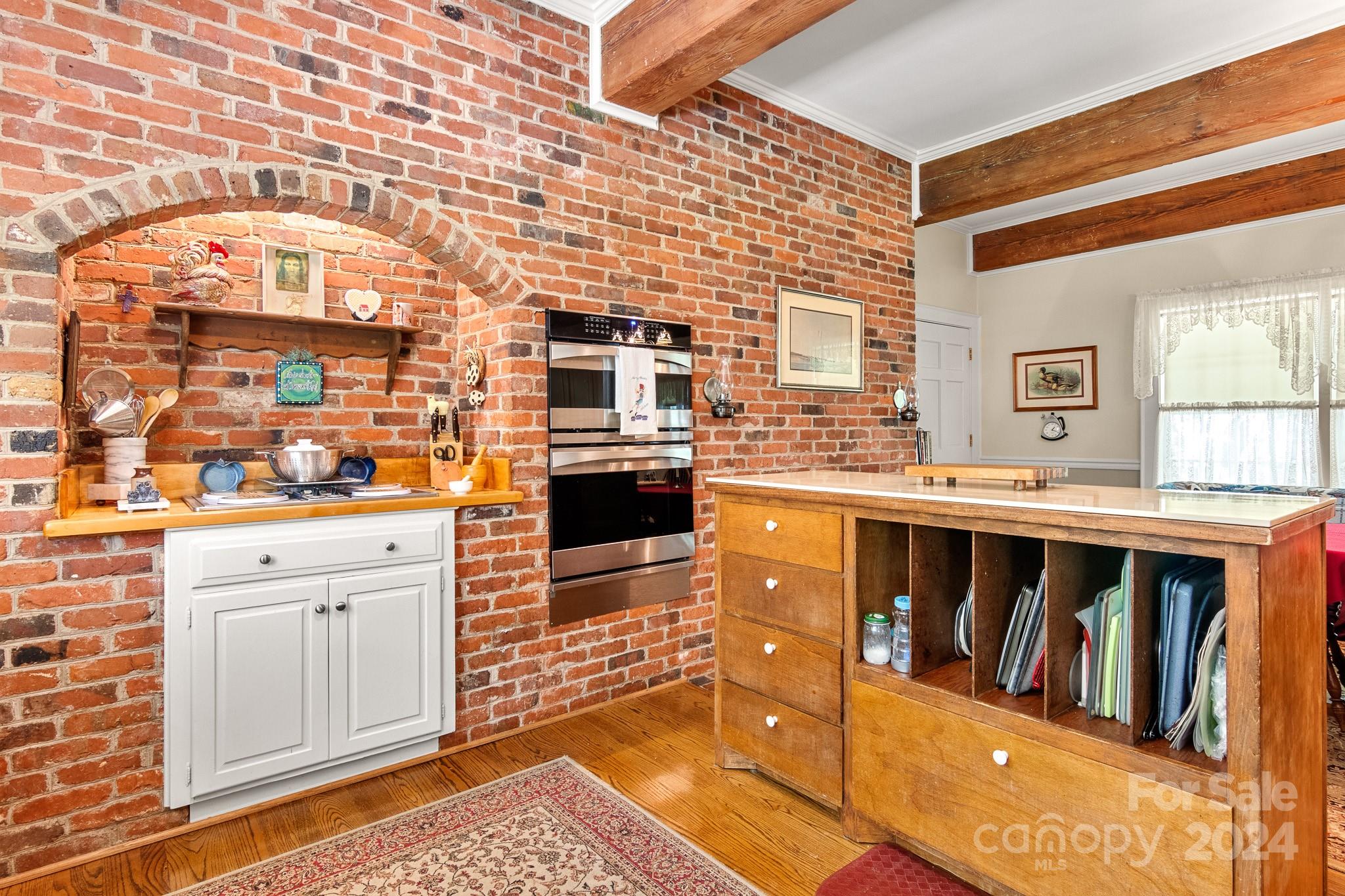205 Vauxhall Drive Property Photo 24
