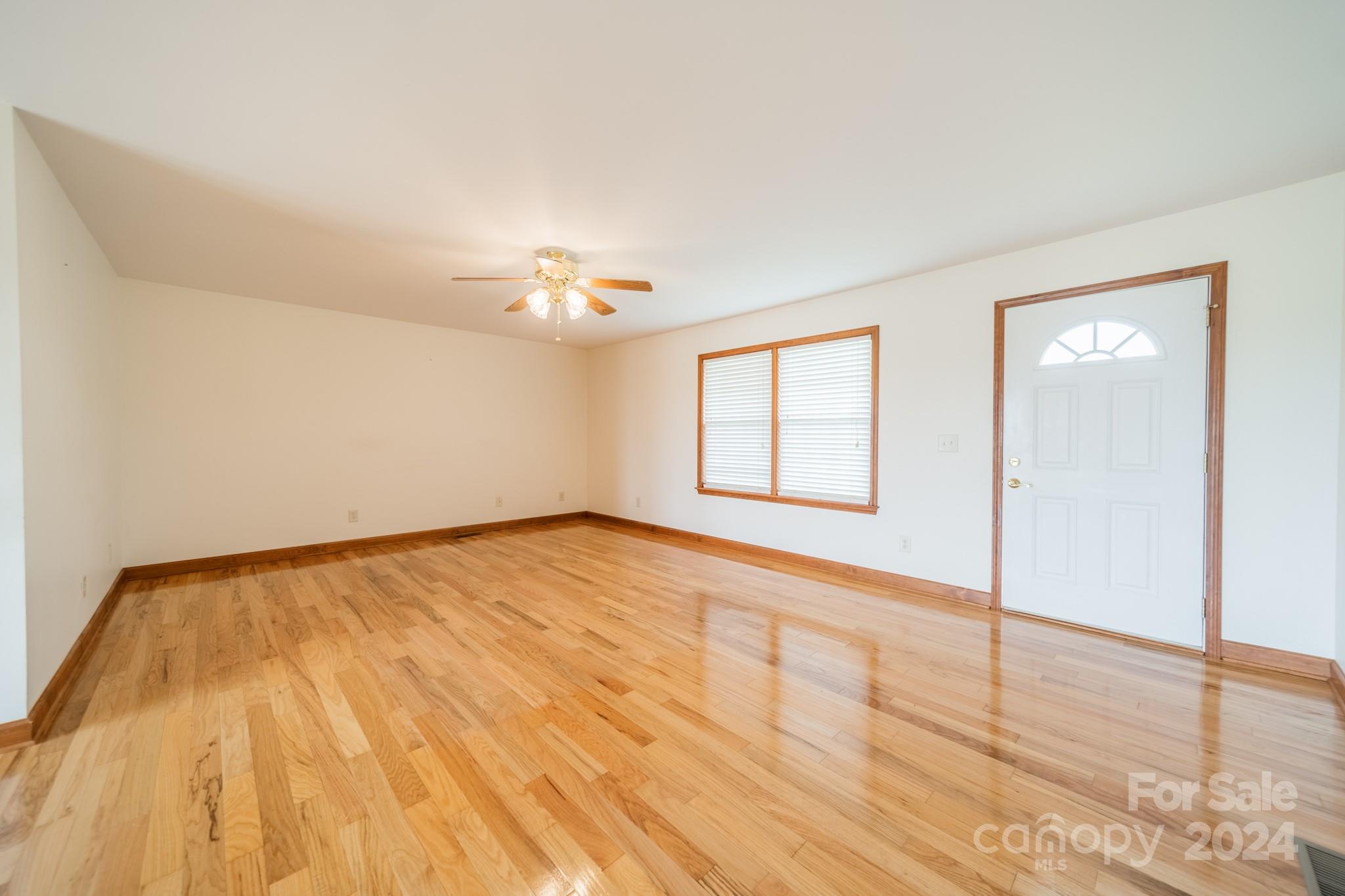 24686 Barbees Grove Road Property Photo 7
