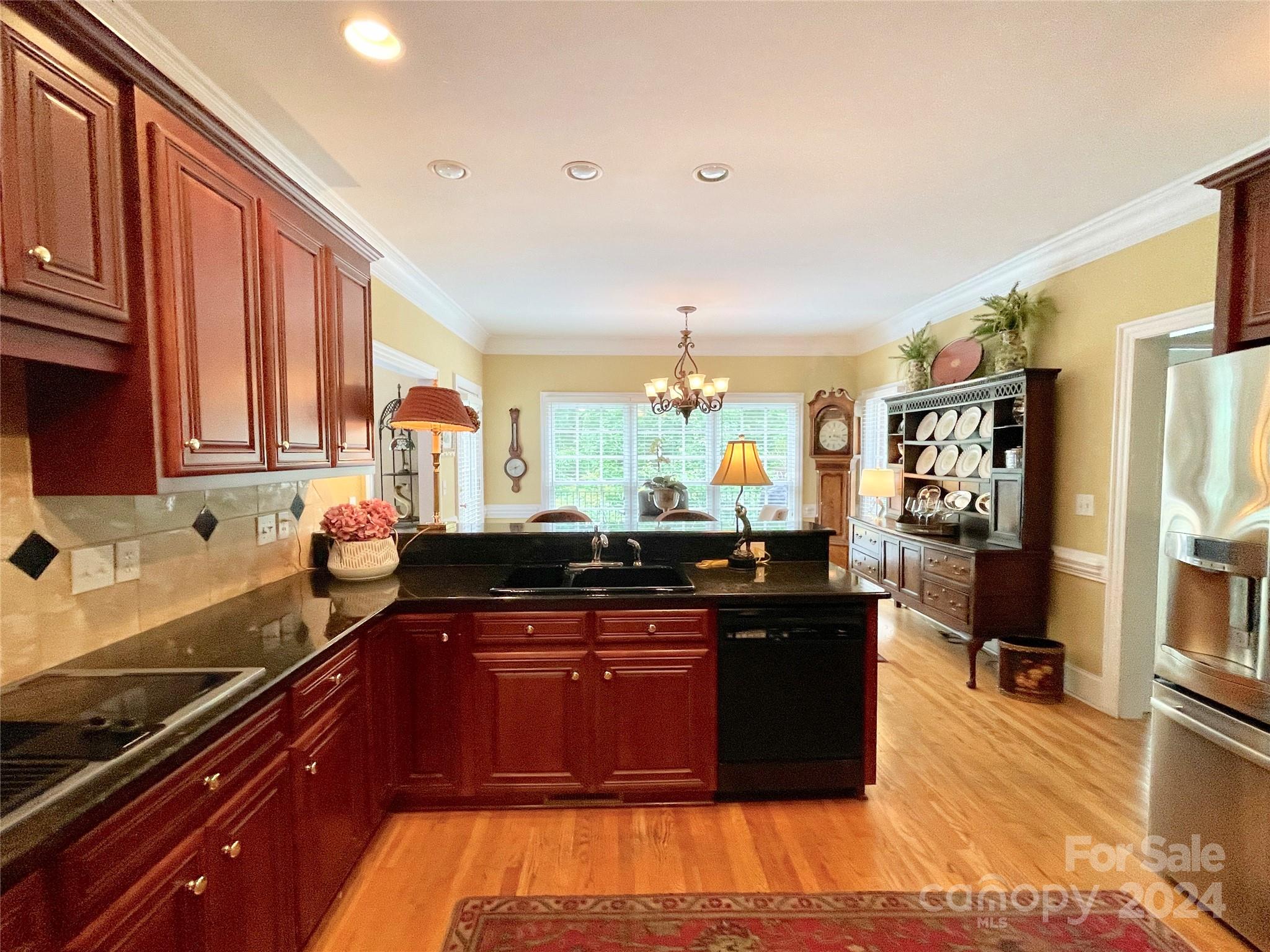 500 Muirfield Drive Property Photo 13