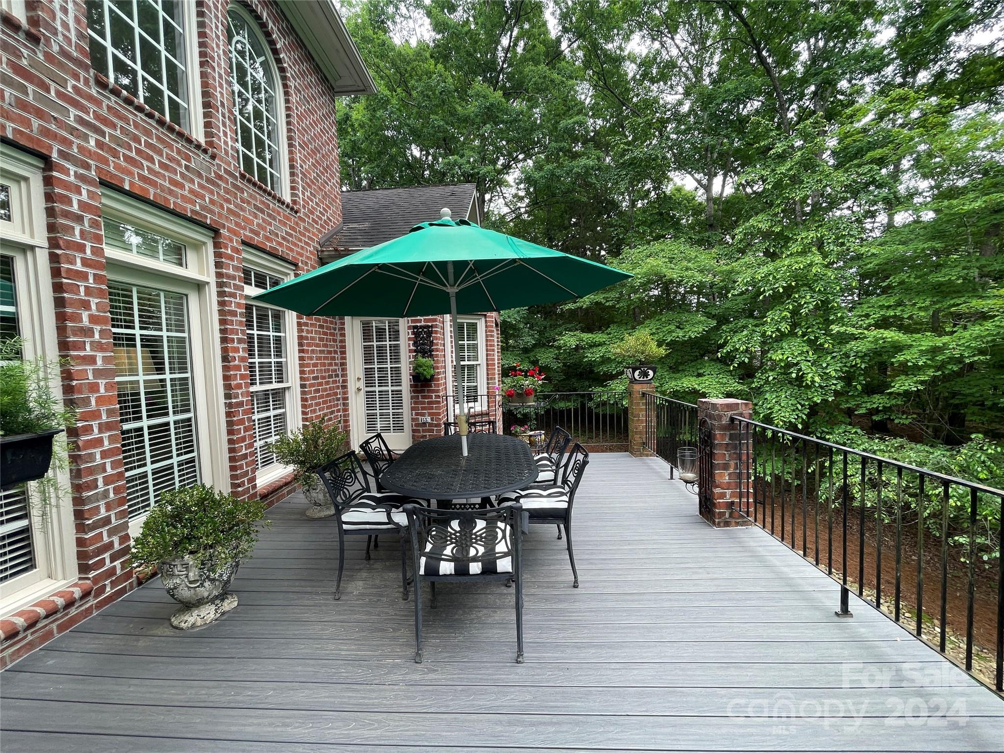 500 Muirfield Drive Property Photo 27