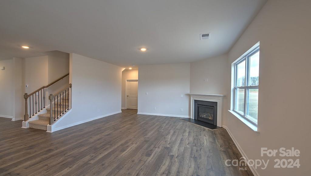 572 Country Oak Drive Property Photo 10