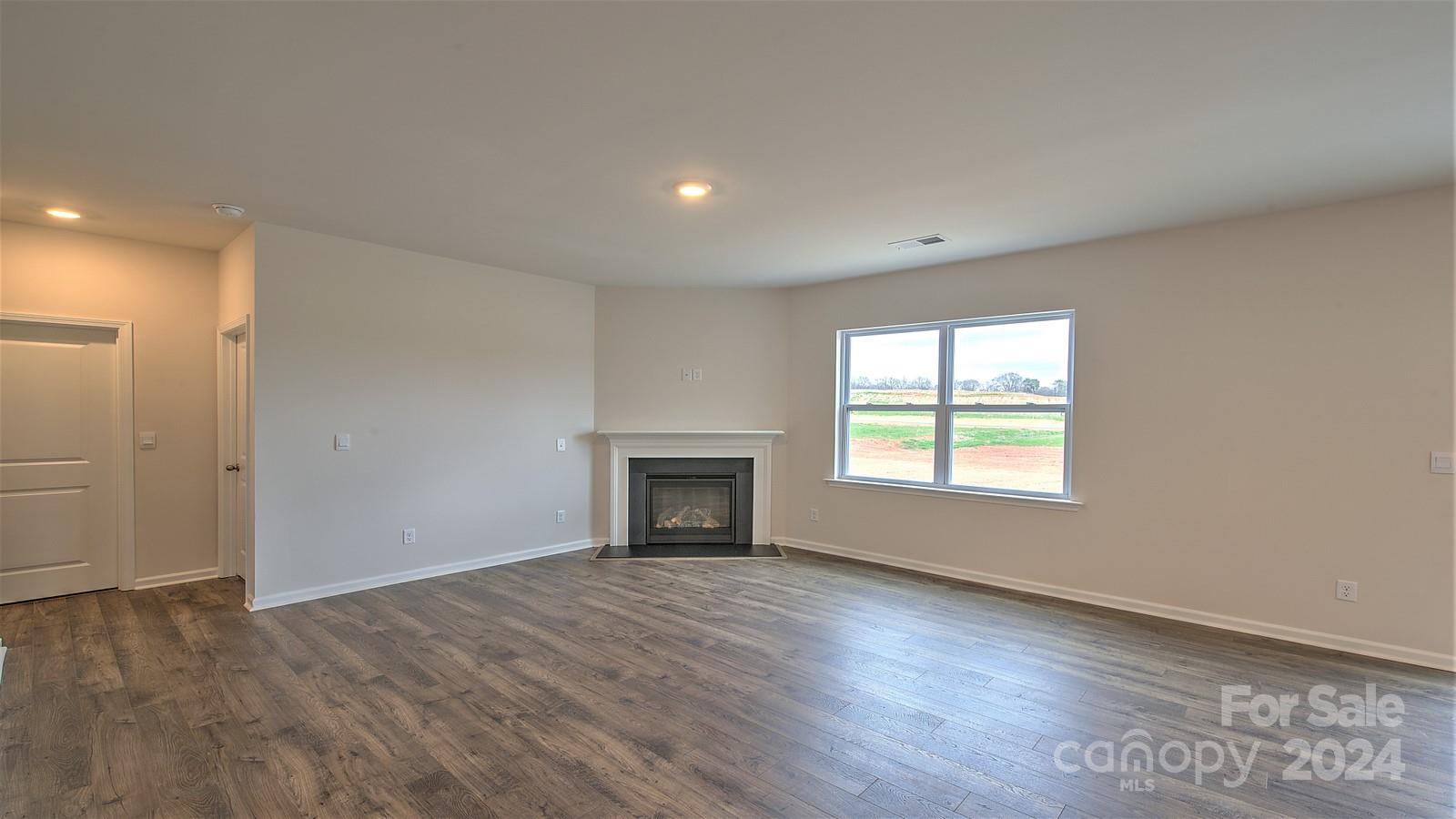 572 Country Oak Drive Property Photo 11