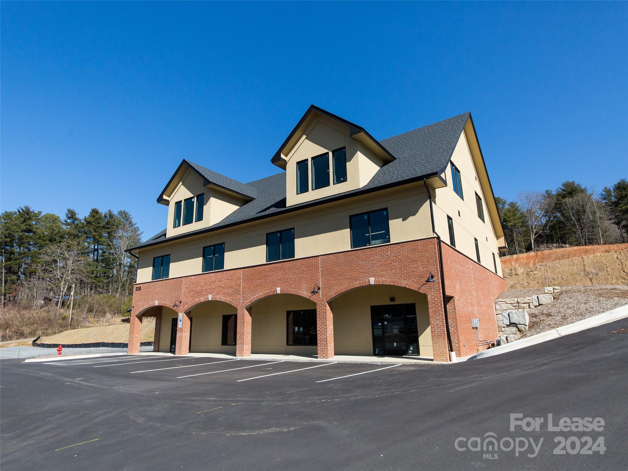 208 Charlotte Highway 100 Property Photo 1