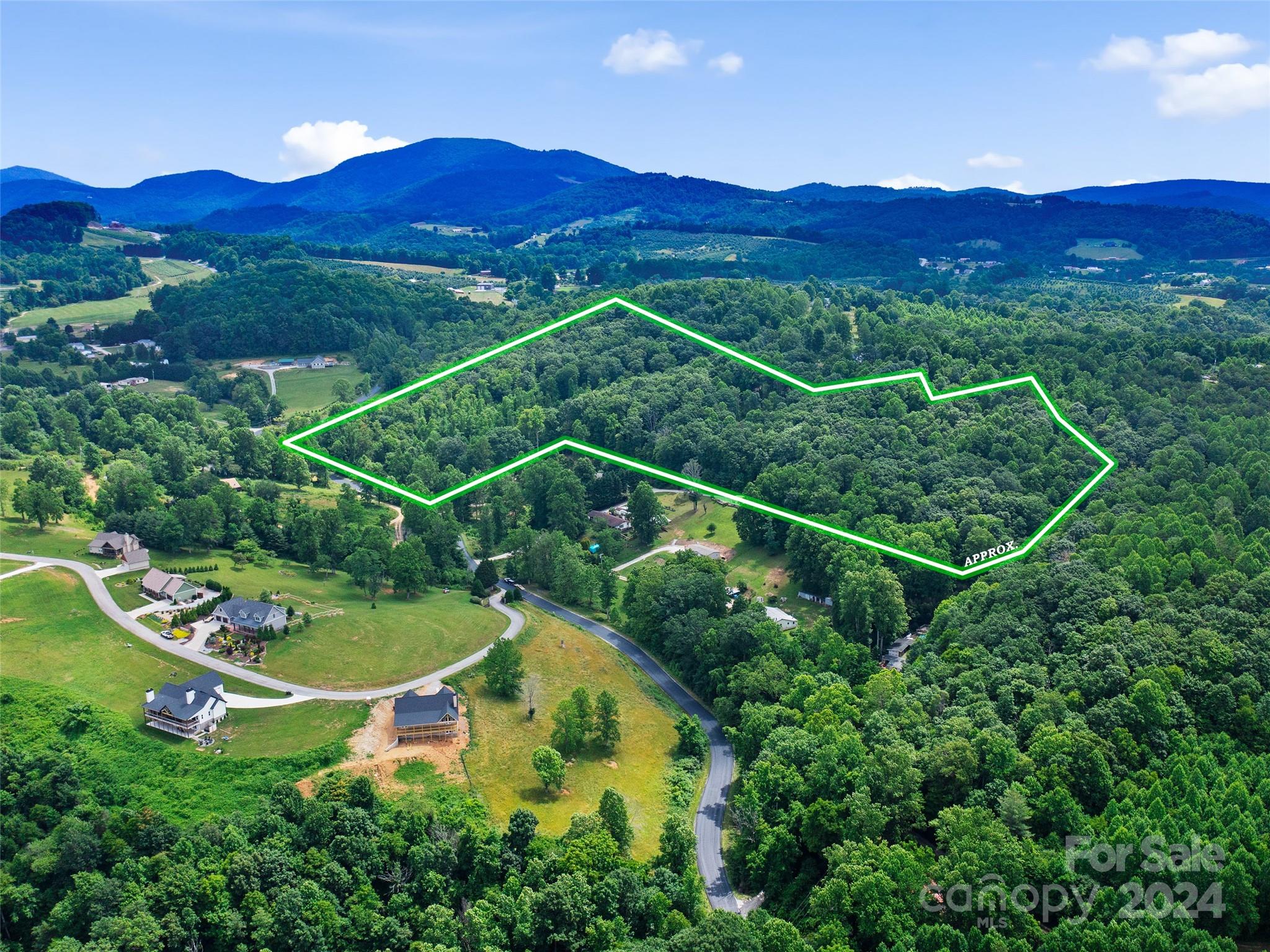 2196 Lamb Mountain Road Property Photo