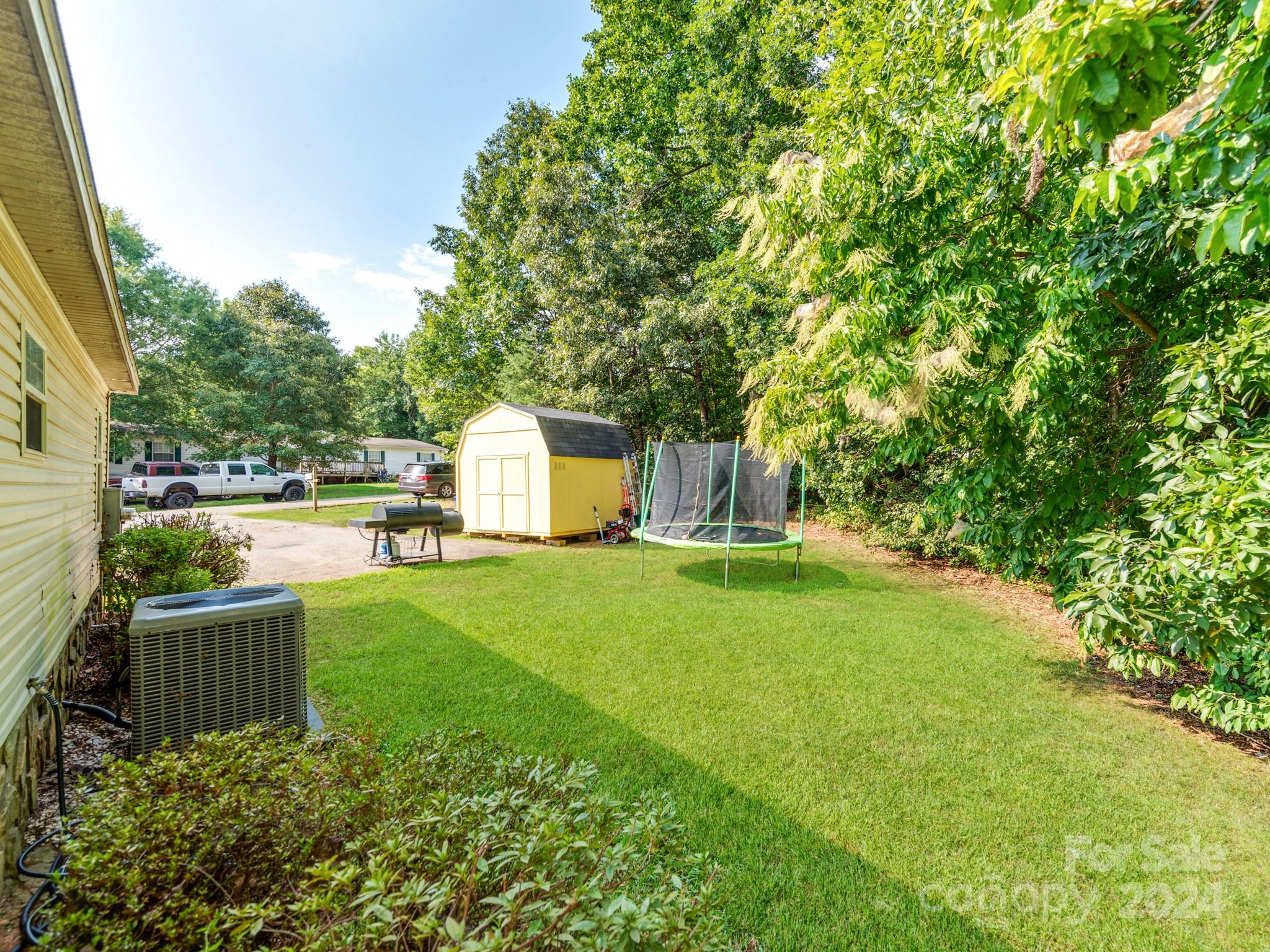 2353 Sweet Pea Lane Property Photo 6
