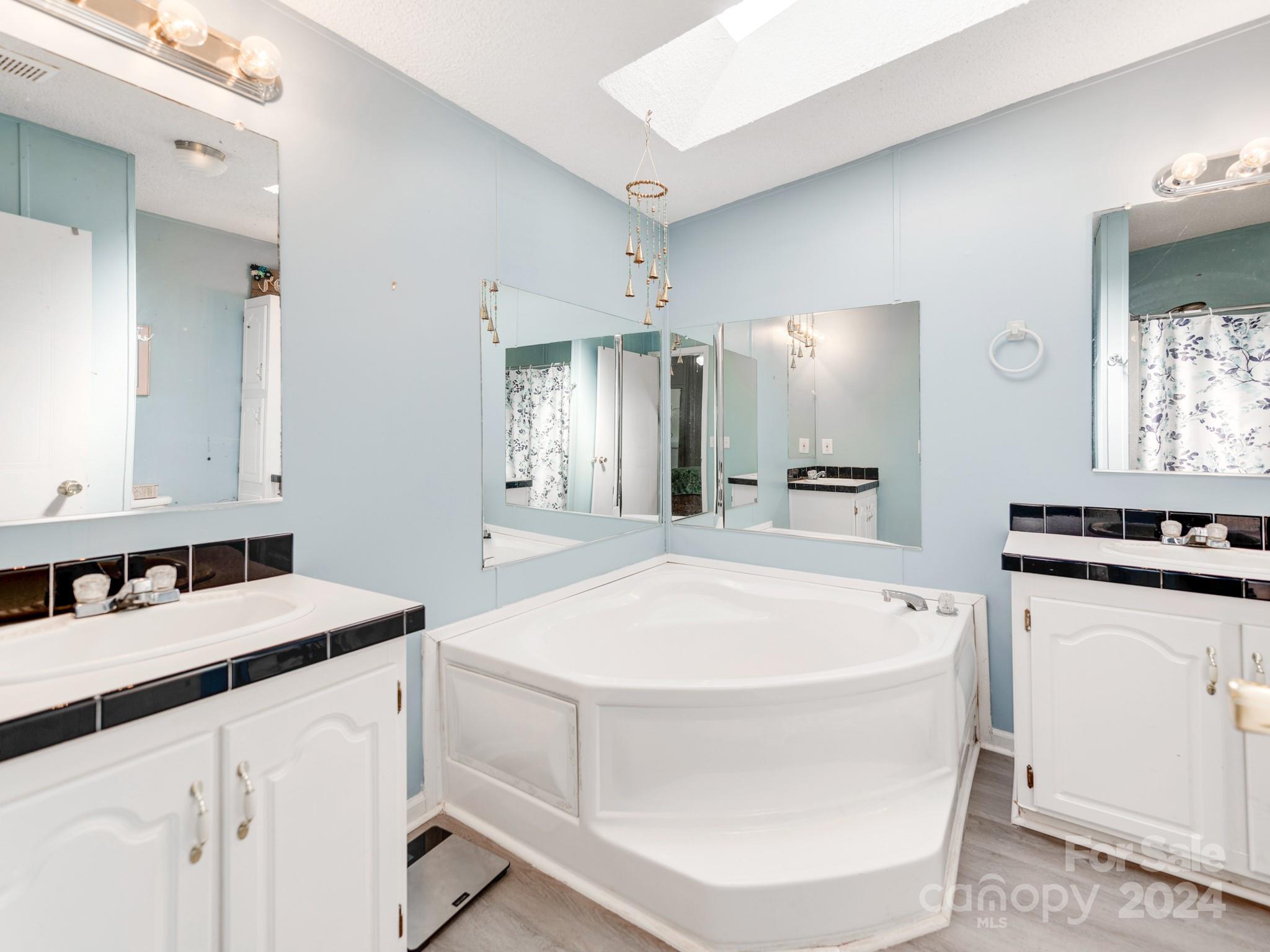 2353 Sweet Pea Lane Property Photo 15