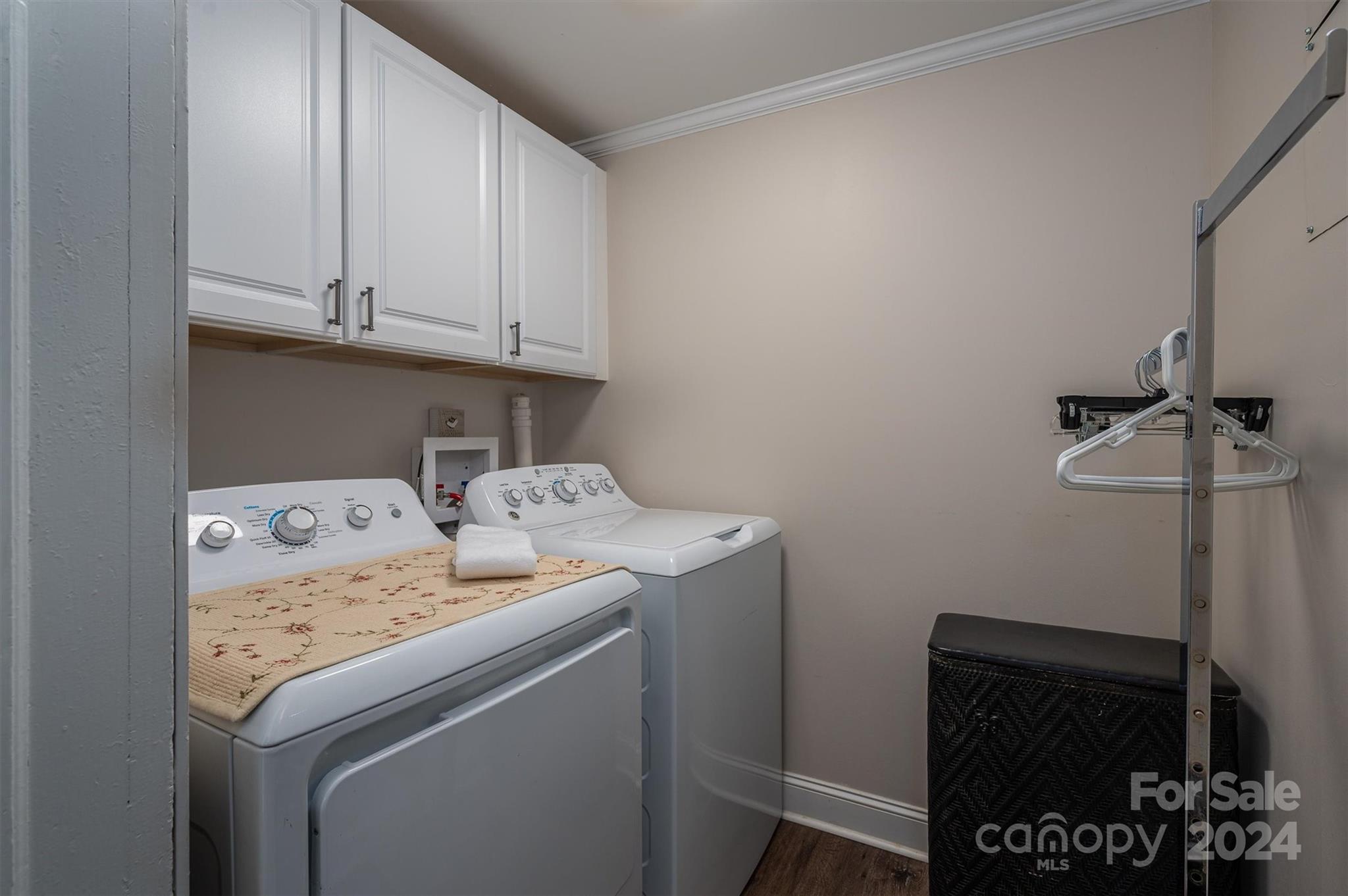 724 N Aspen Street Property Photo 22