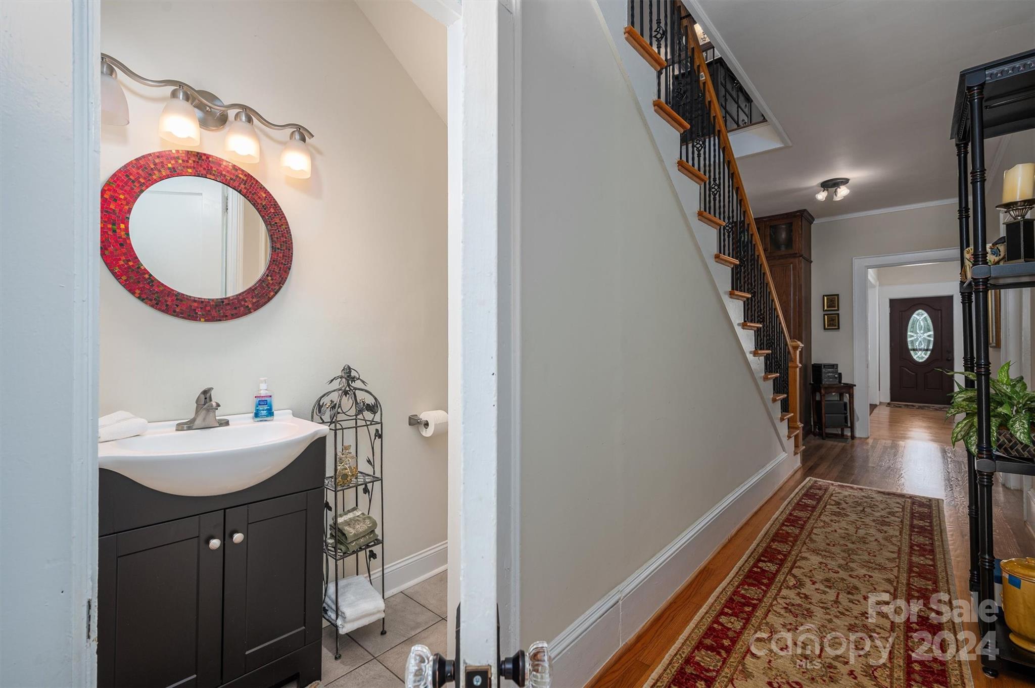 724 N Aspen Street Property Photo 23