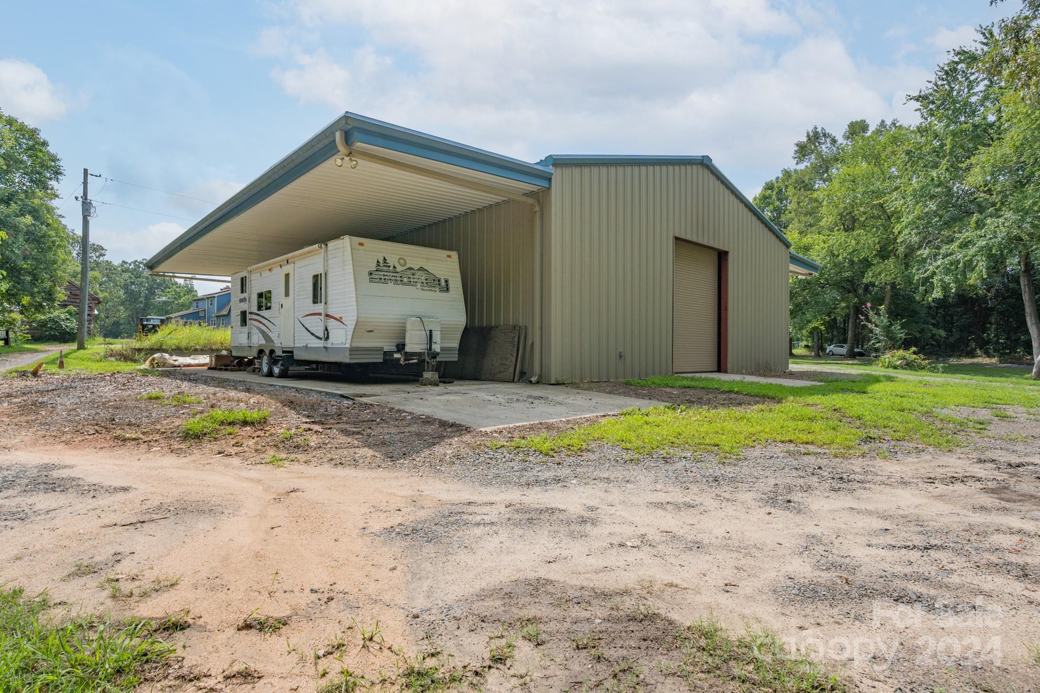 4120 Bookout Road Property Photo 12
