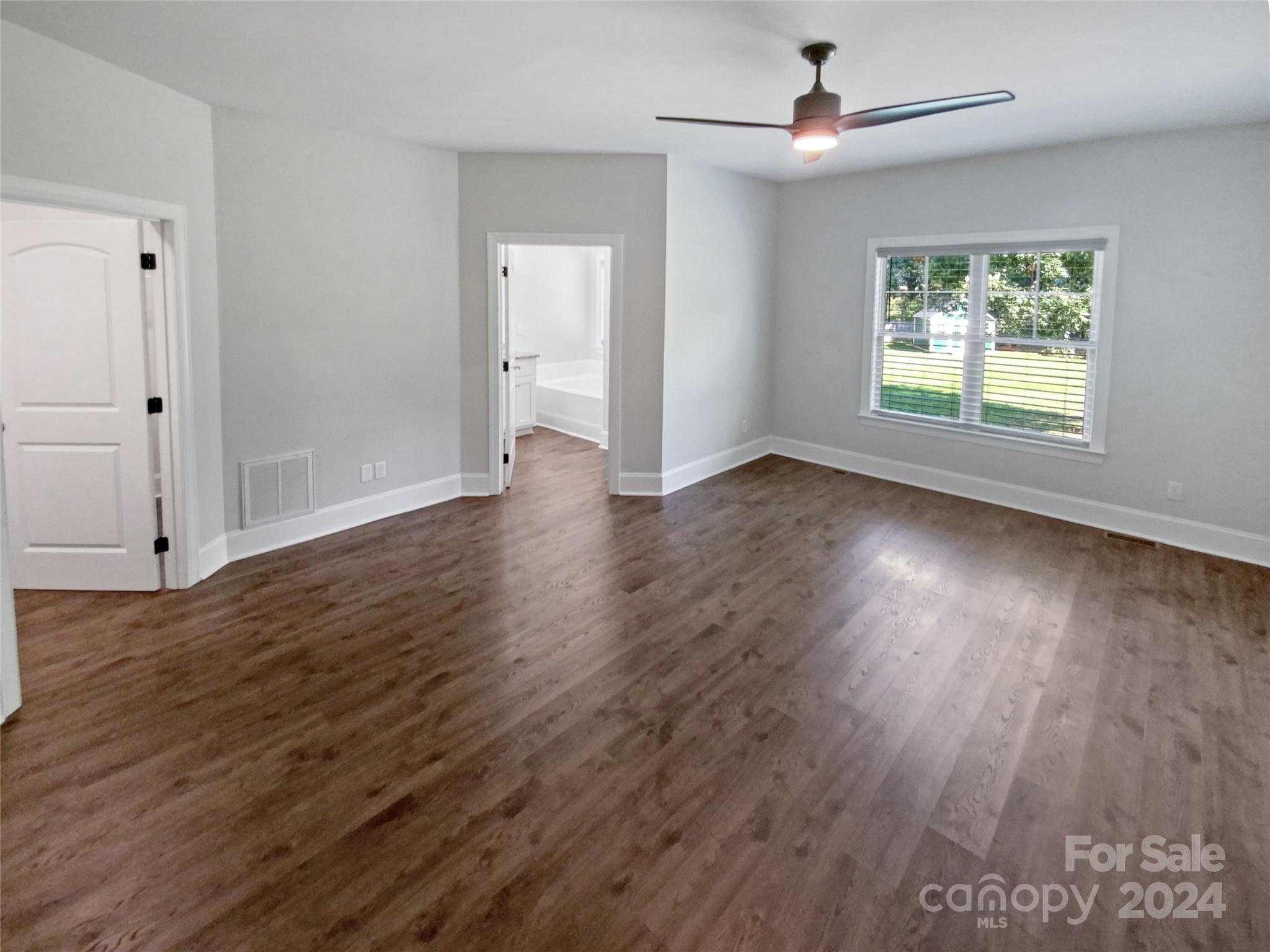 1319 Baucom Road Property Photo 9
