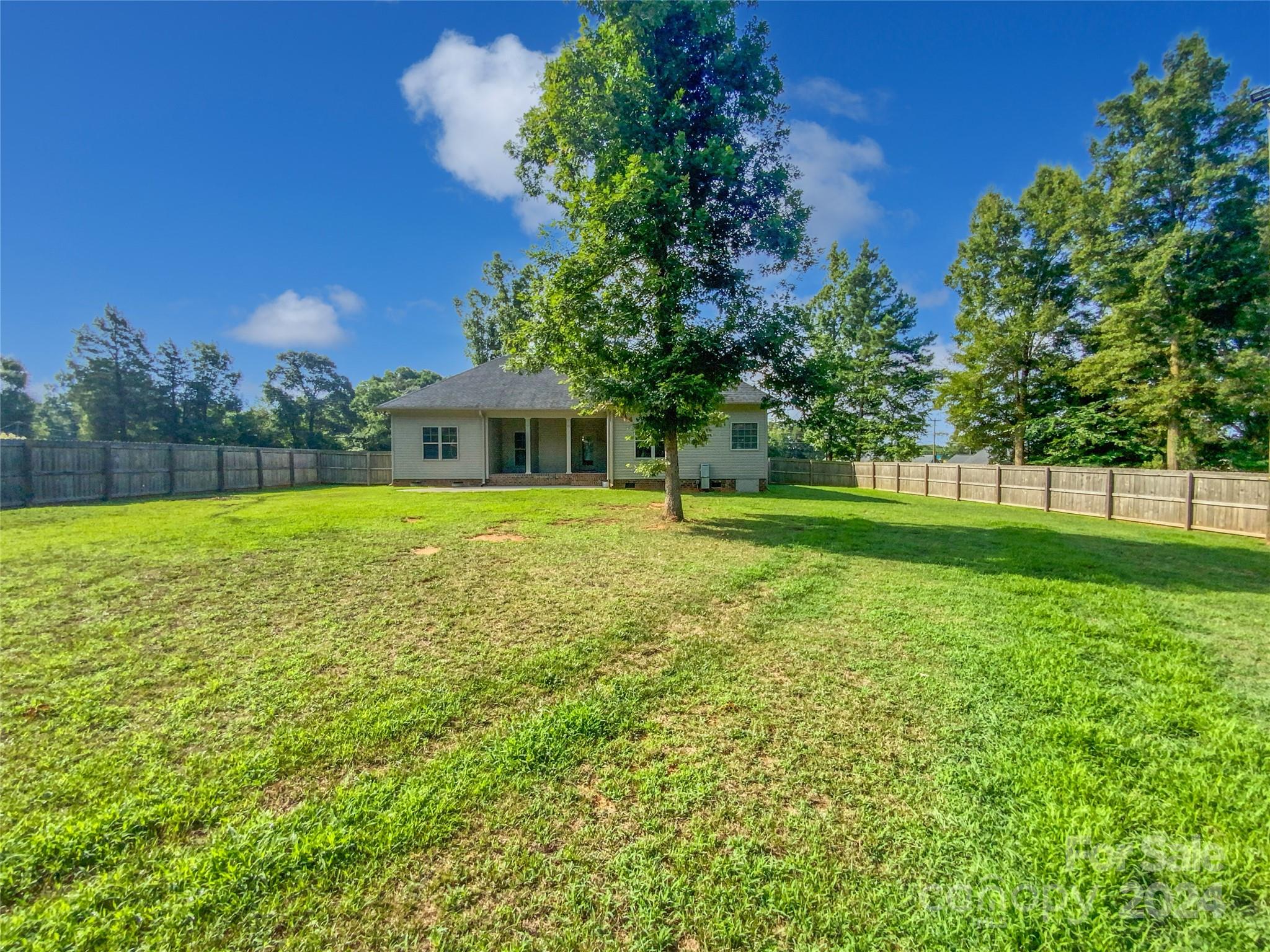 1319 Baucom Road Property Photo 12