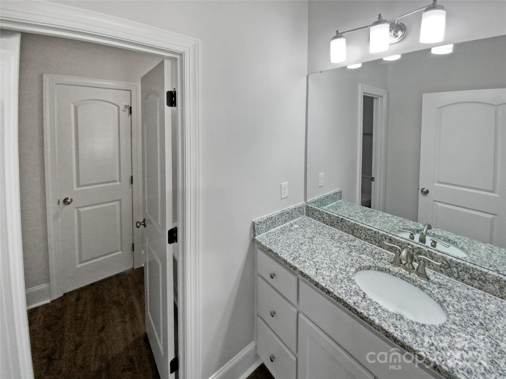 1319 Baucom Road Property Photo 14