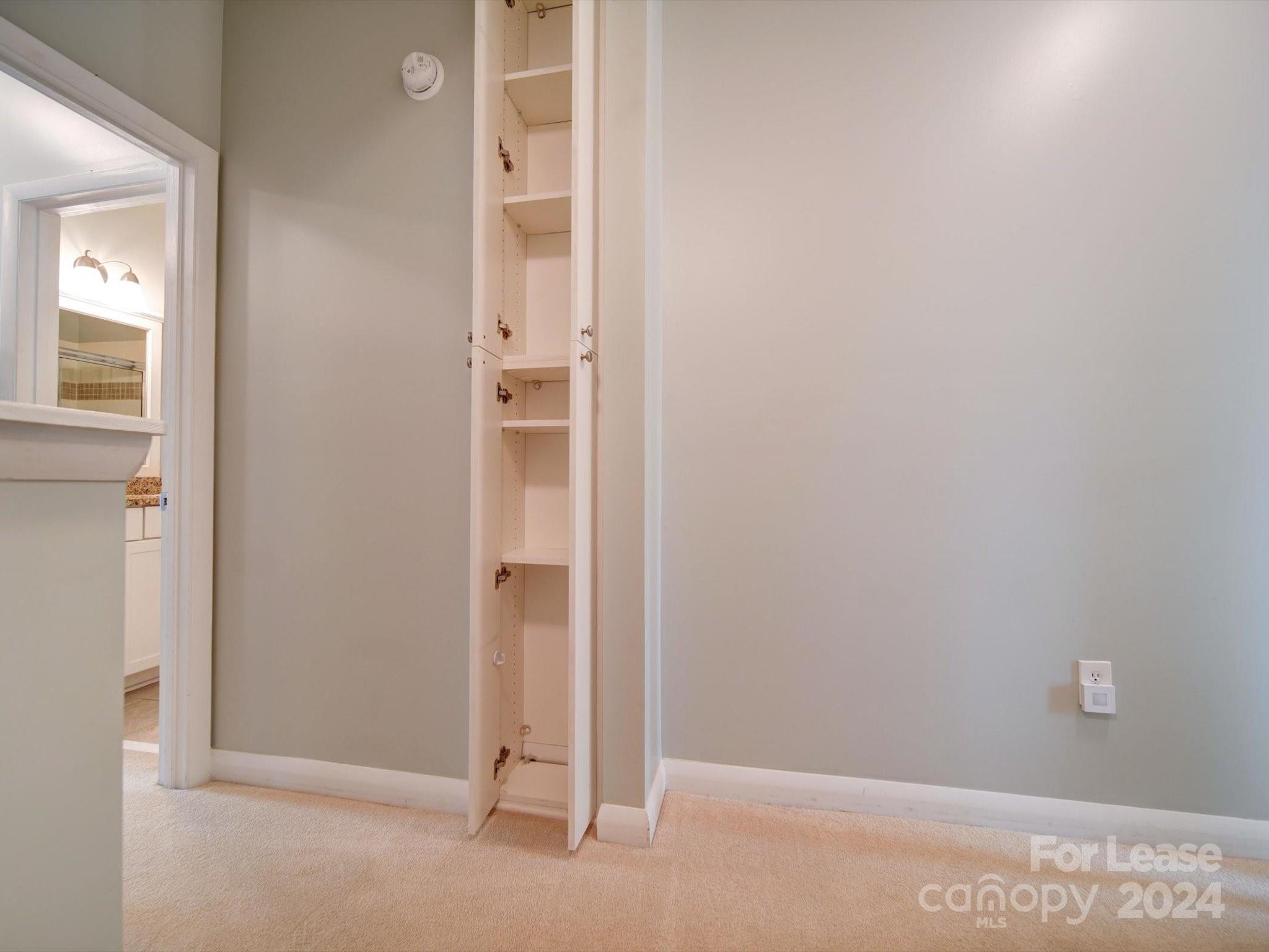 546 New Bern Station Court Property Photo 18