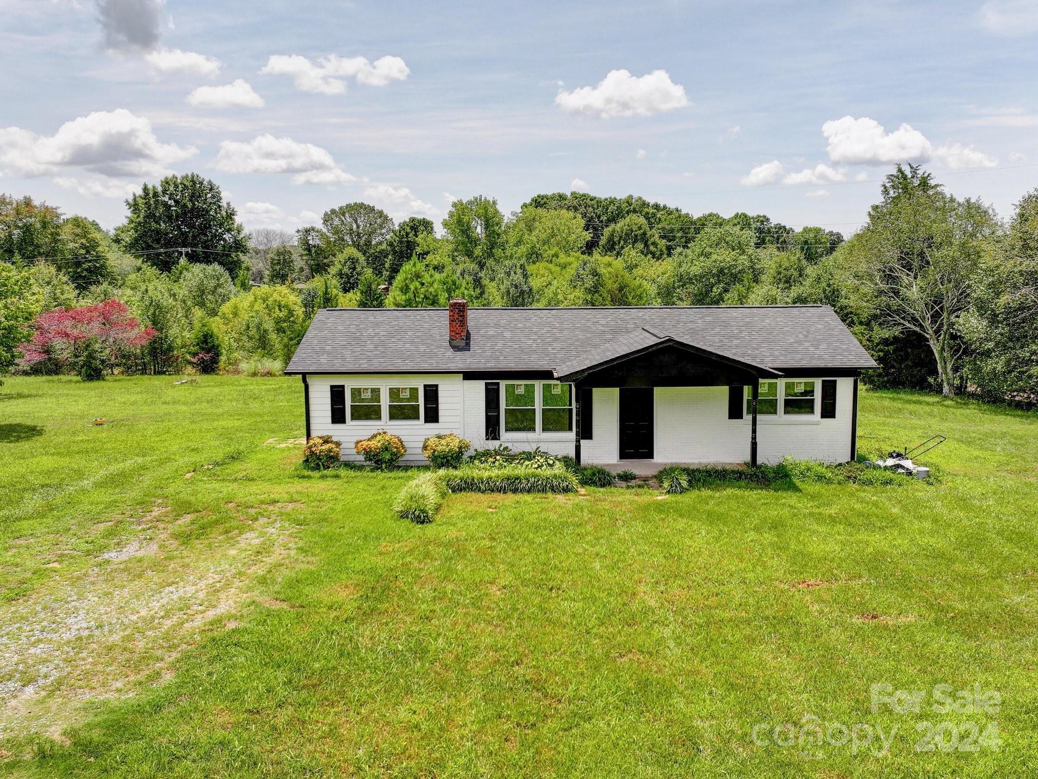 131 Sam Smith Road Property Photo 2