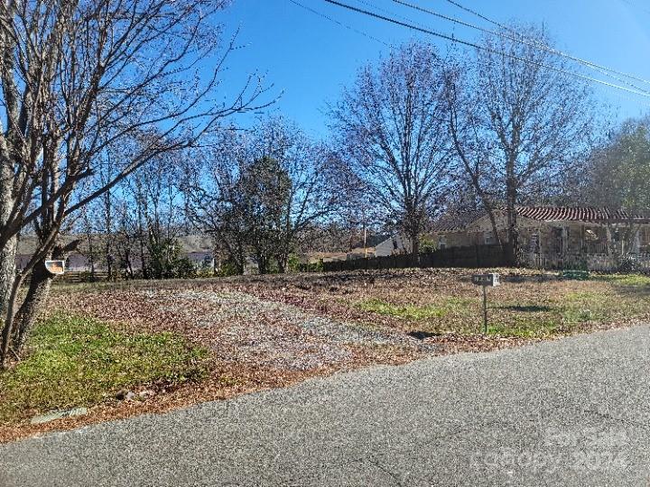 19512 Meridian Street Property Photo 2