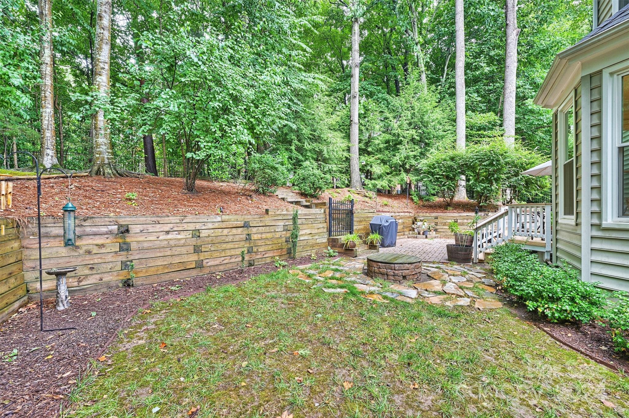 3911 Cambridge Hill Lane Property Photo 33