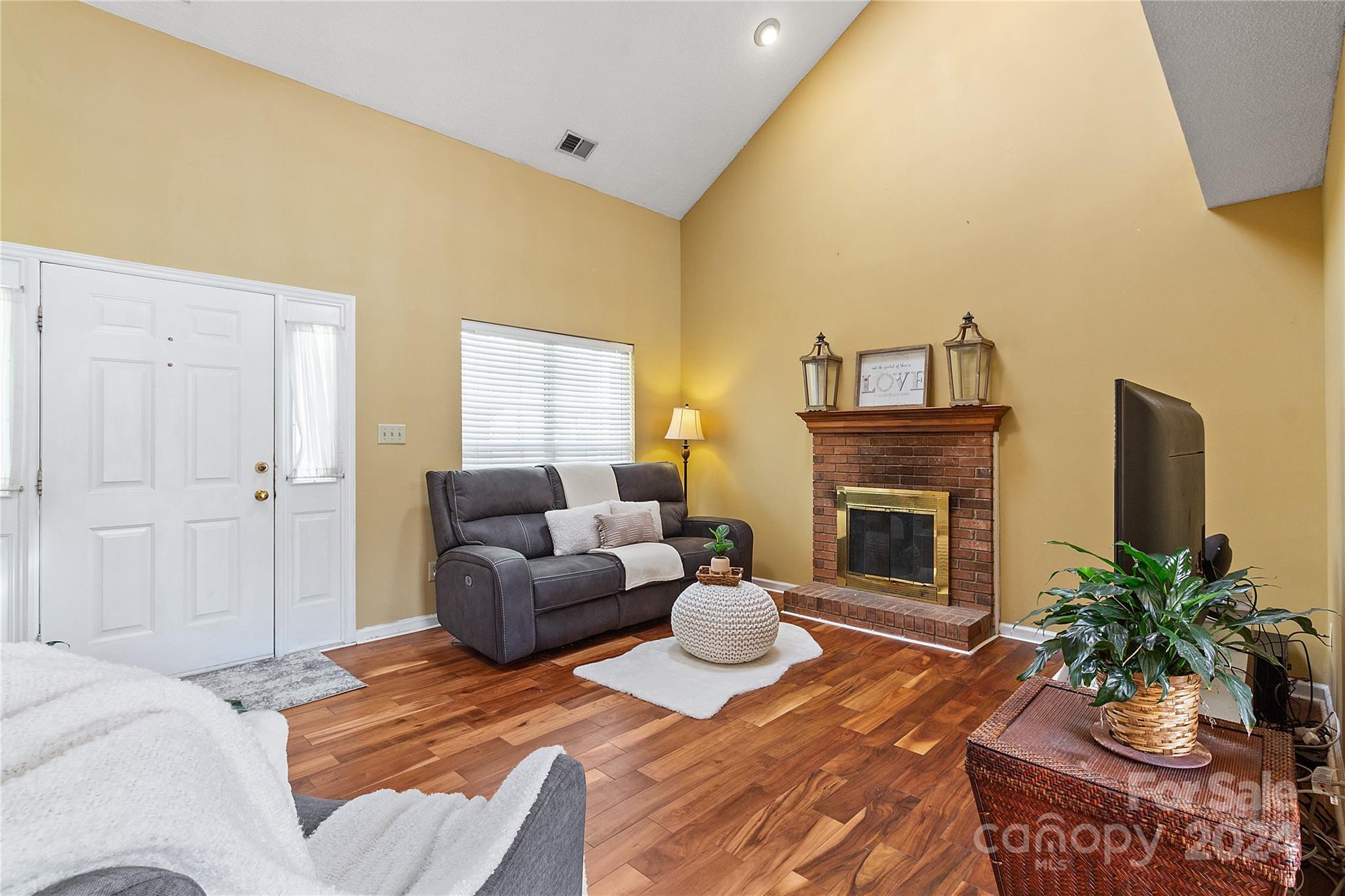 8315 Gidleigh Court Property Photo 10