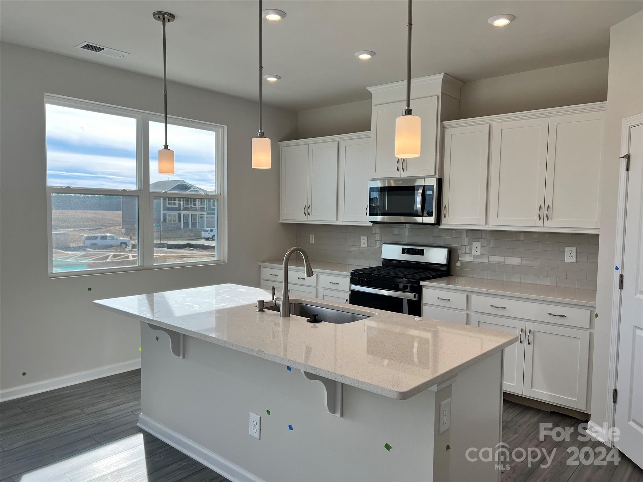 1483 Honey Trail Property Photo 4