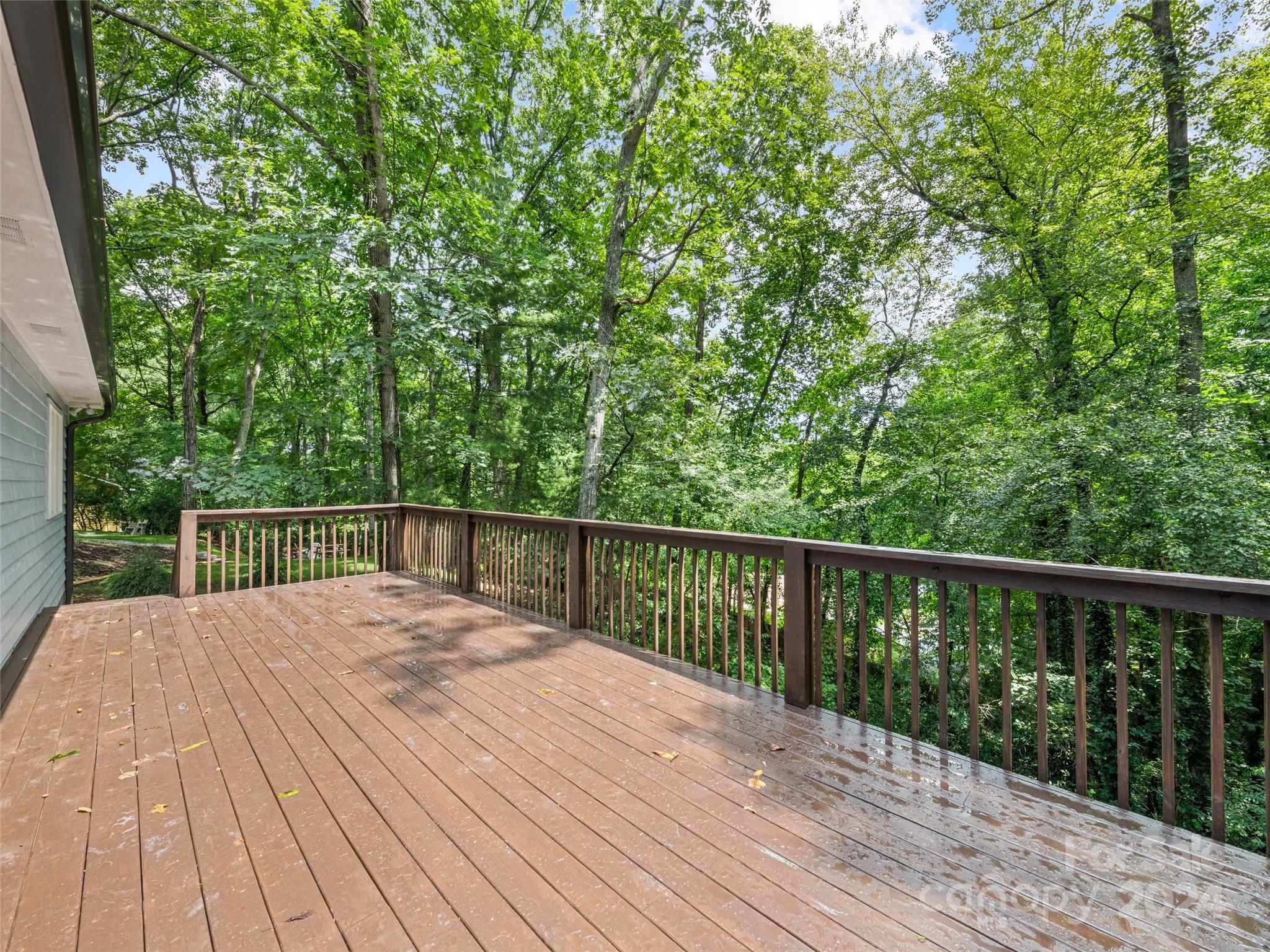 239 Stonebrook Drive Property Photo 23