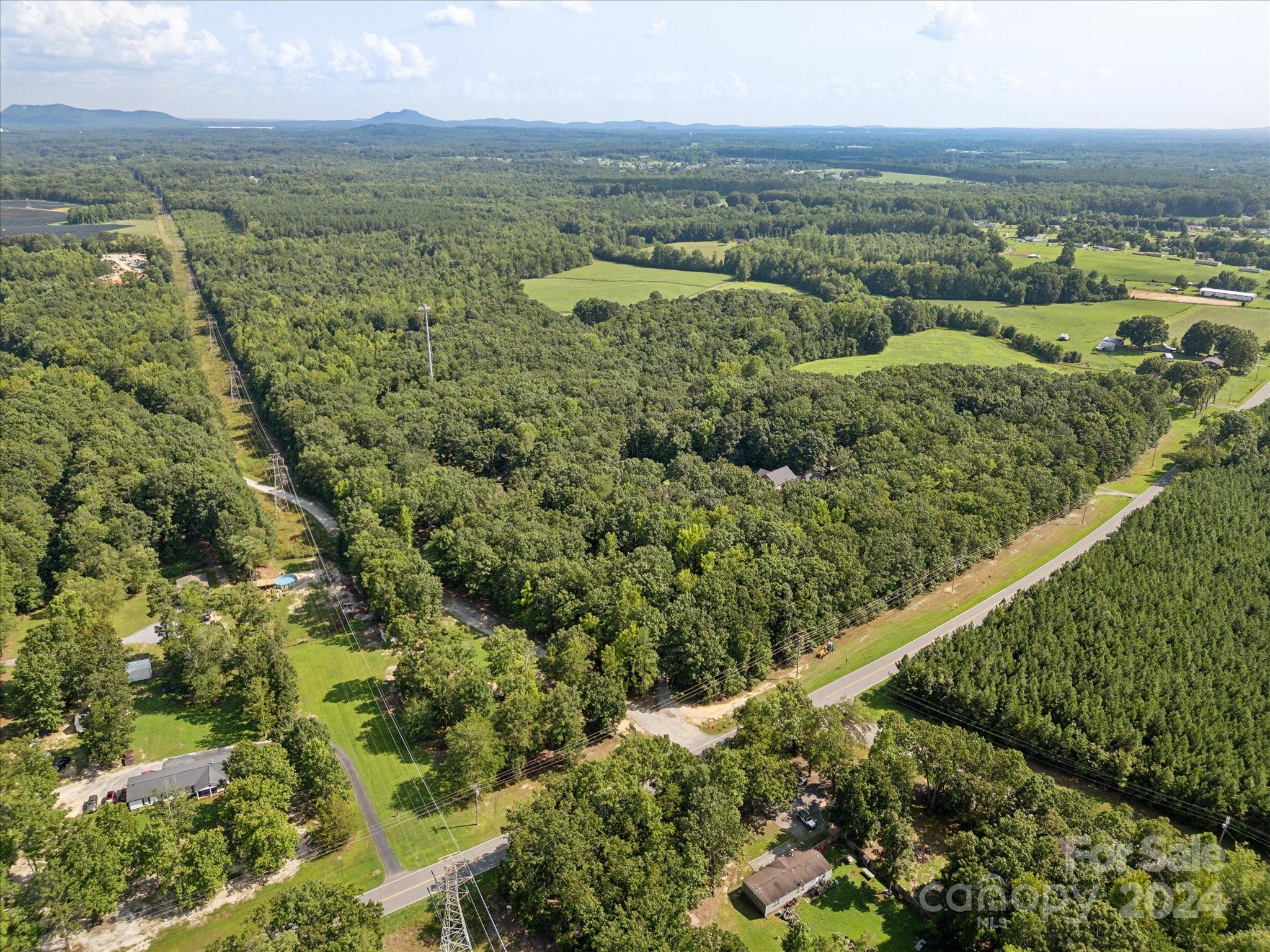 2198 County Line Road Property Photo 1