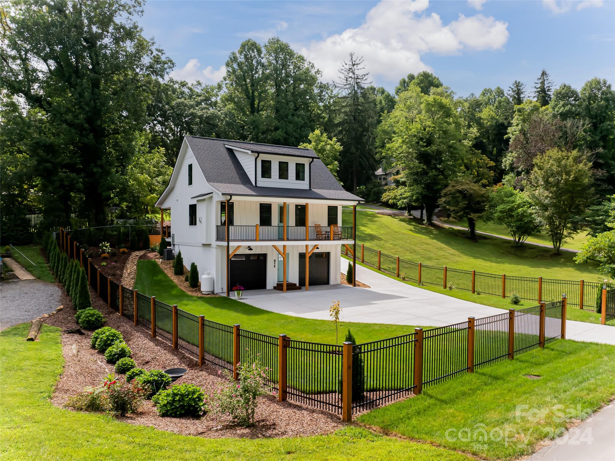 8 Craven Hill Circle Property Photo 2