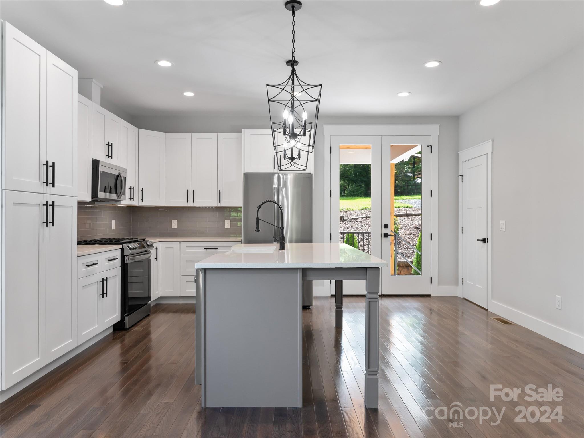 8 Craven Hill Circle Property Photo 12