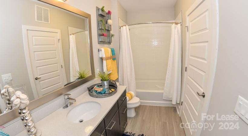 606 Carolina Music Factory Boulevard A1 Property Photo 23