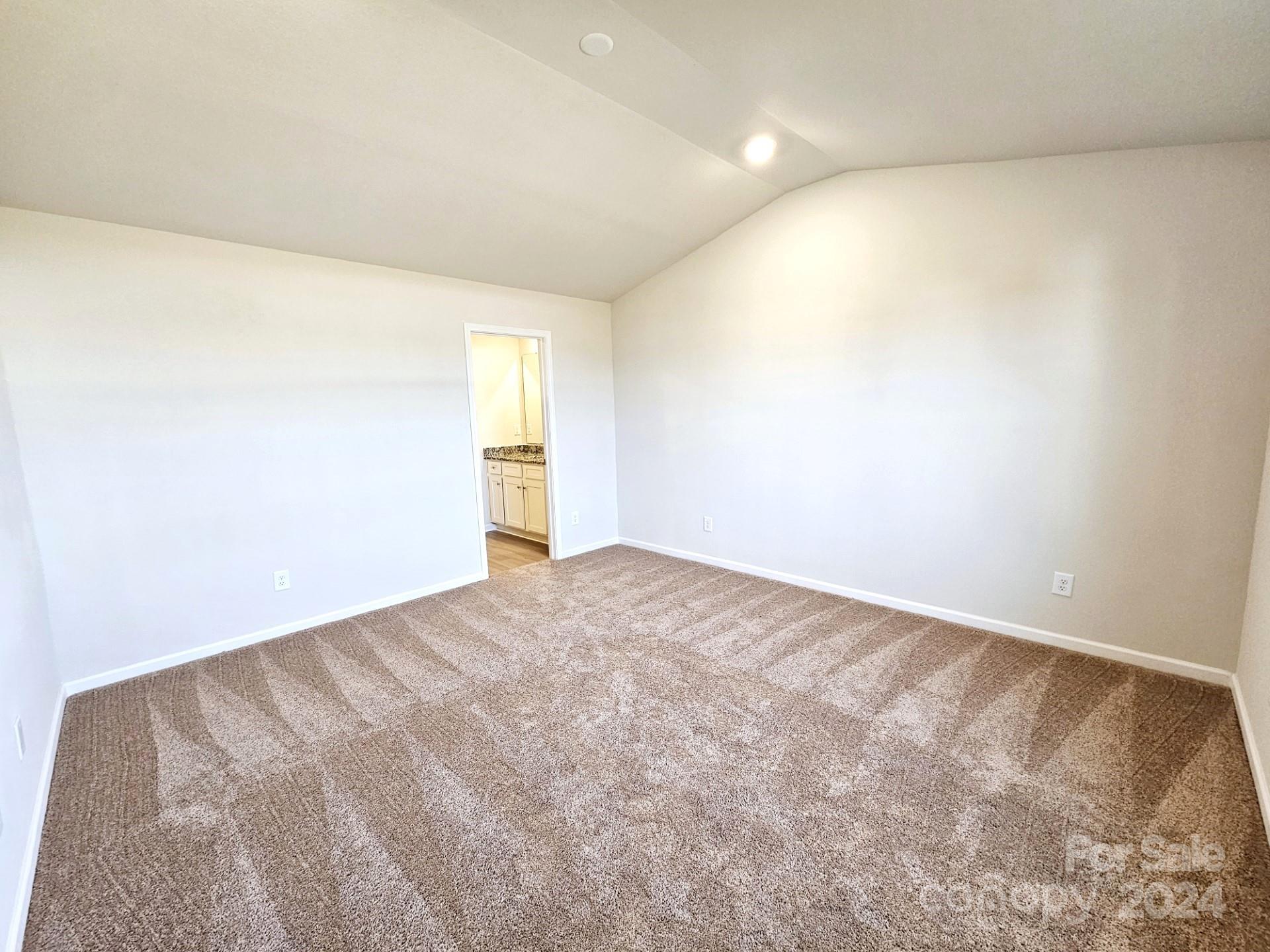 221 Aniston Lane Property Photo 4