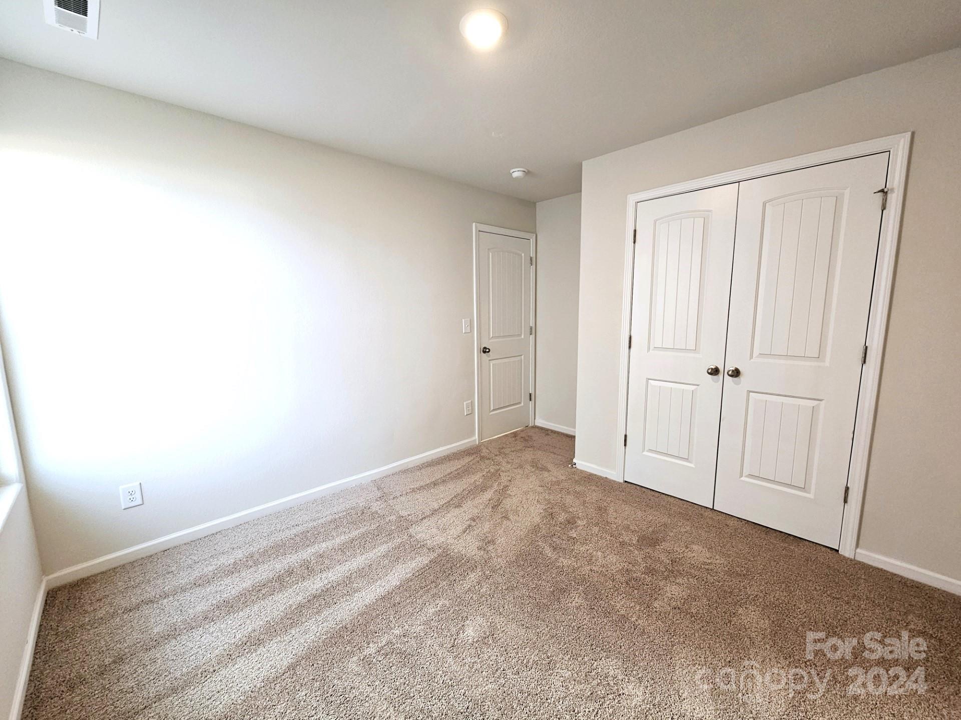 221 Aniston Lane Property Photo 8