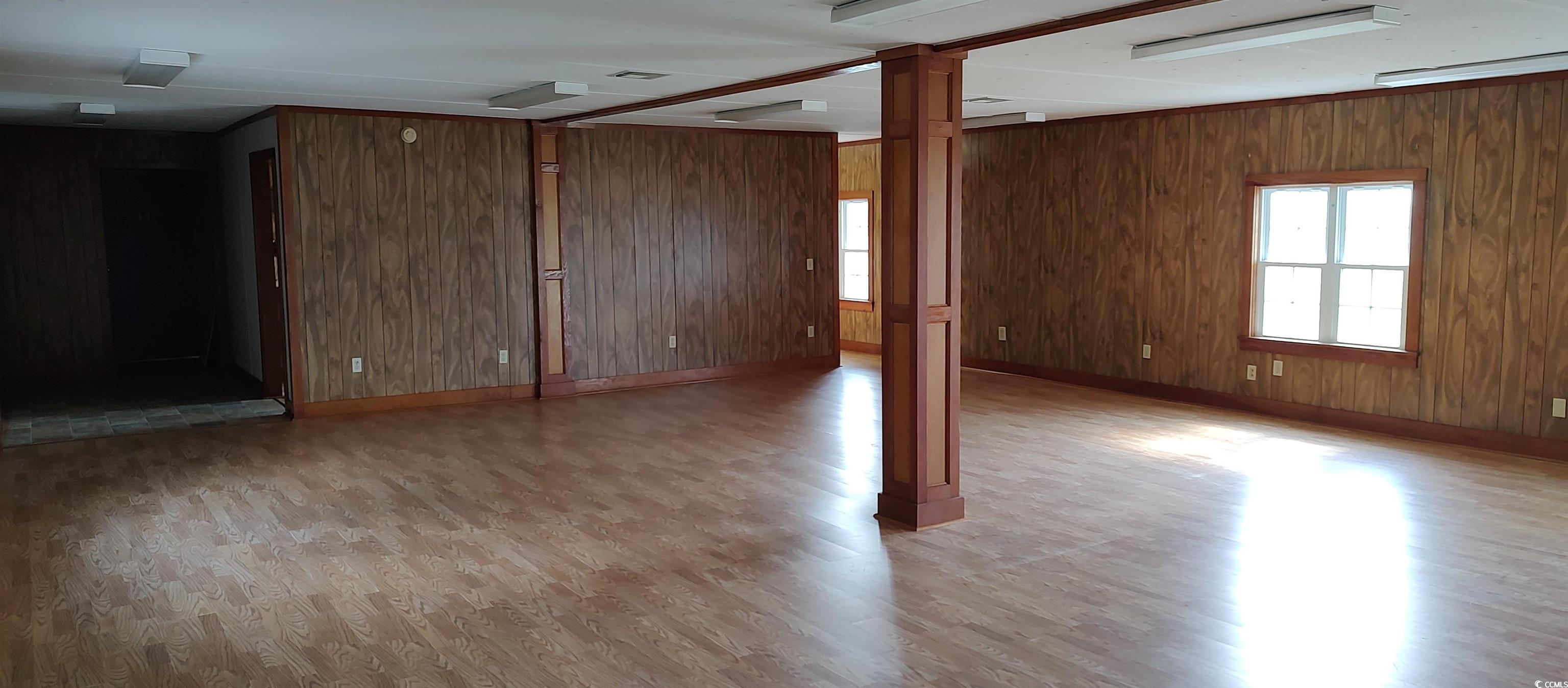 9895 Highmarket St. Property Photo 5