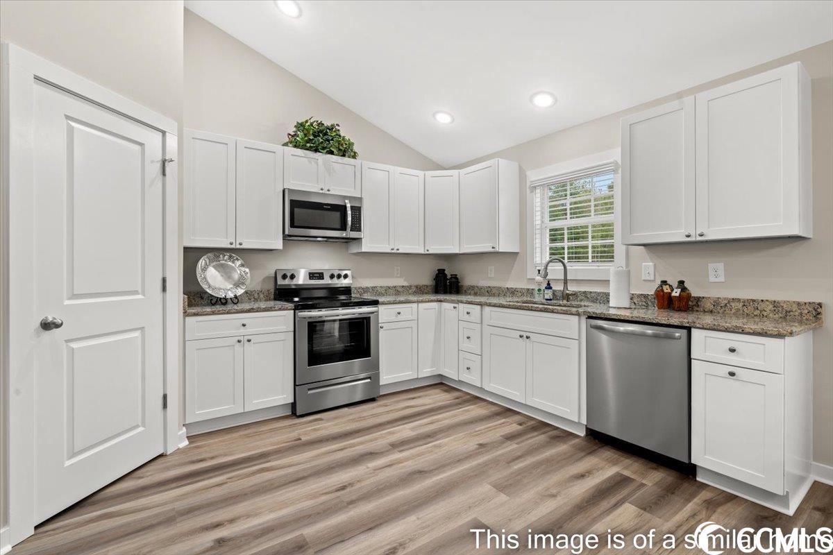 2815 Biscane Ct. Property Photo 2