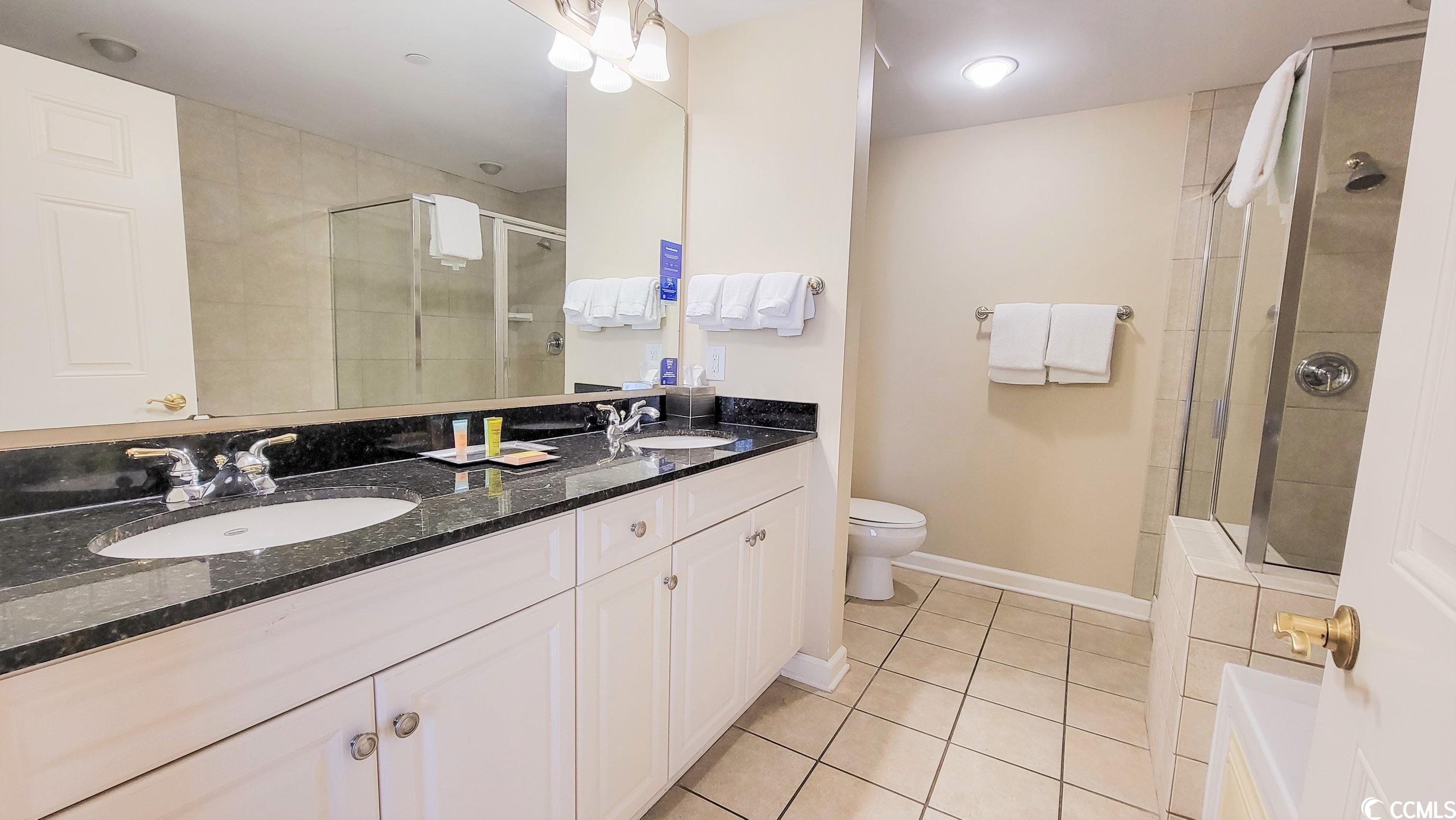 9994 Beach Club Dr. Property Photo 25